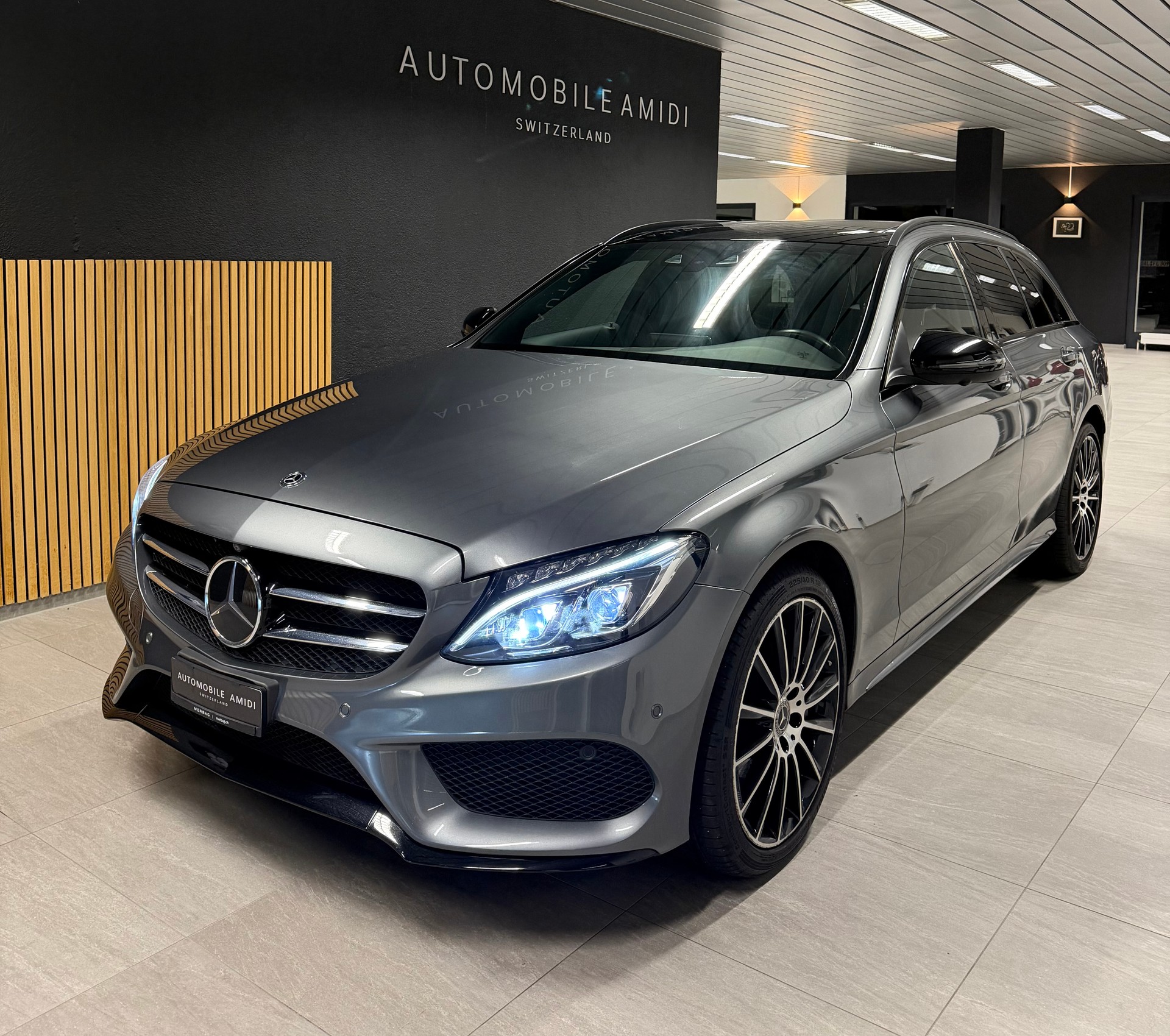 MERCEDES-BENZ C 250 d AMG Line 4Matic 9G-Tronic-image-0