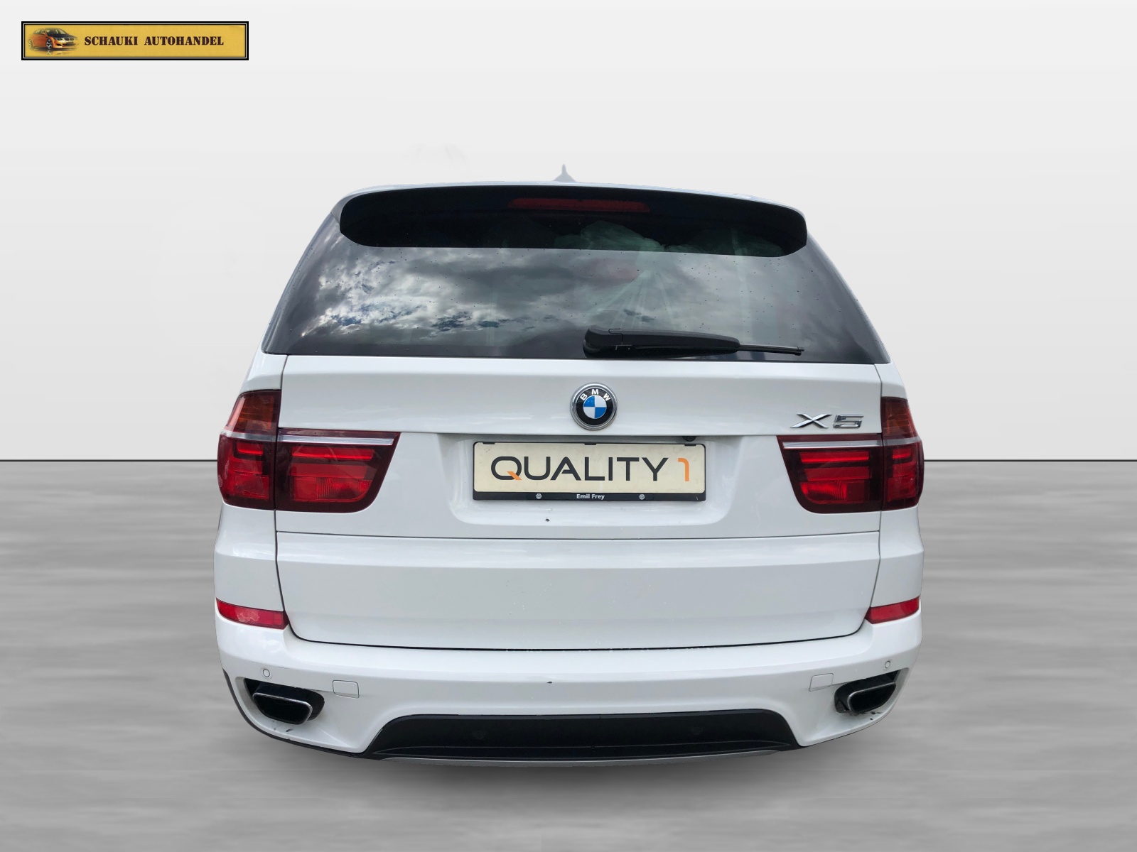 BMW X5 xDrive 50i Steptronic-image-4