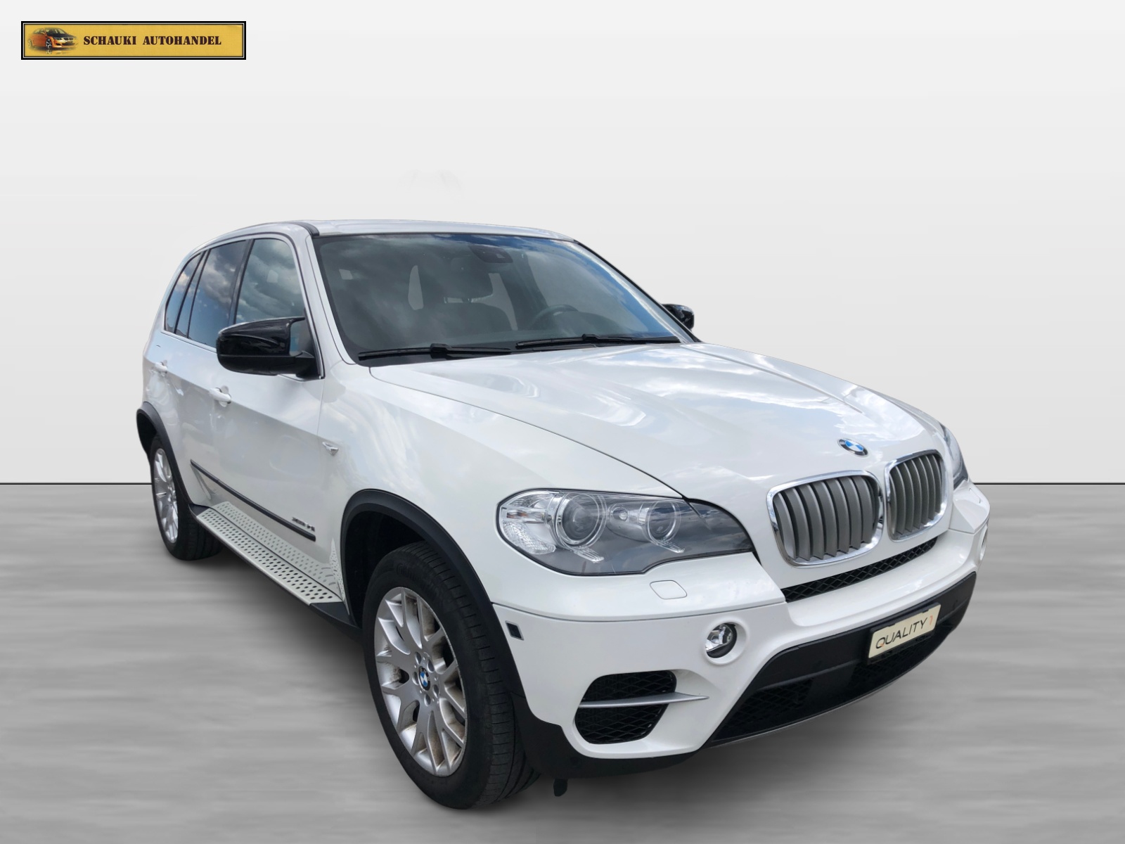 BMW X5 xDrive 50i Steptronic-image-2