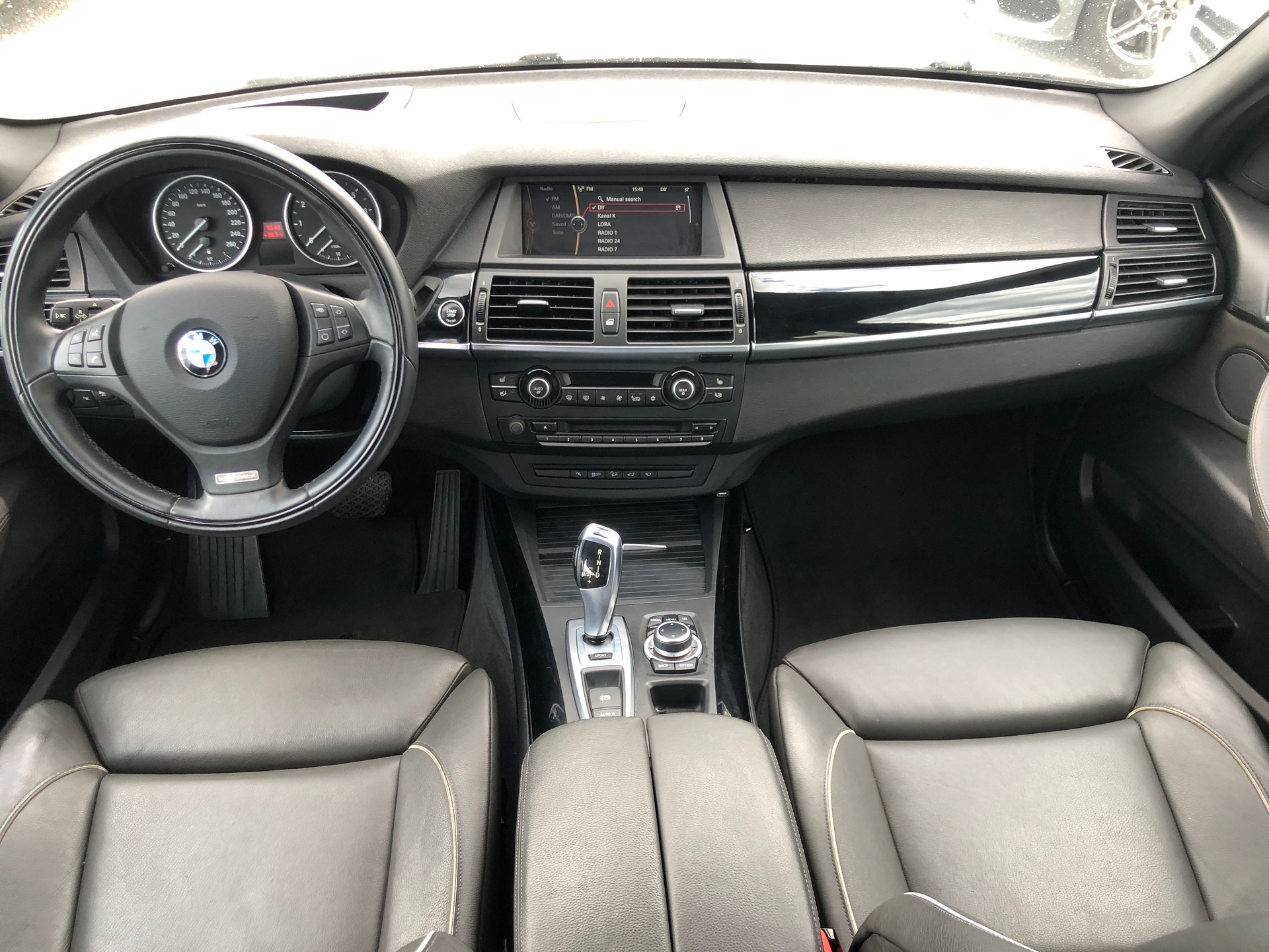 BMW X5 xDrive 50i Steptronic-image-9
