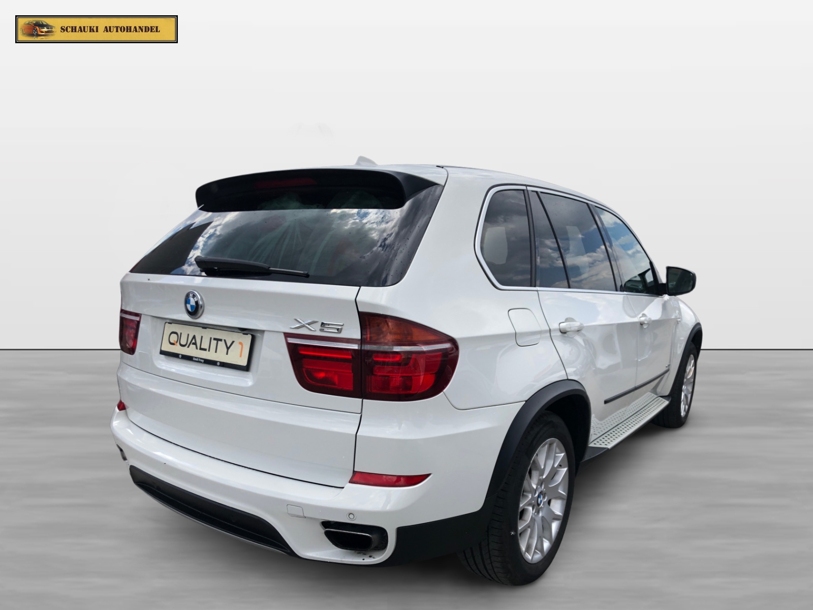 BMW X5 xDrive 50i Steptronic-image-3