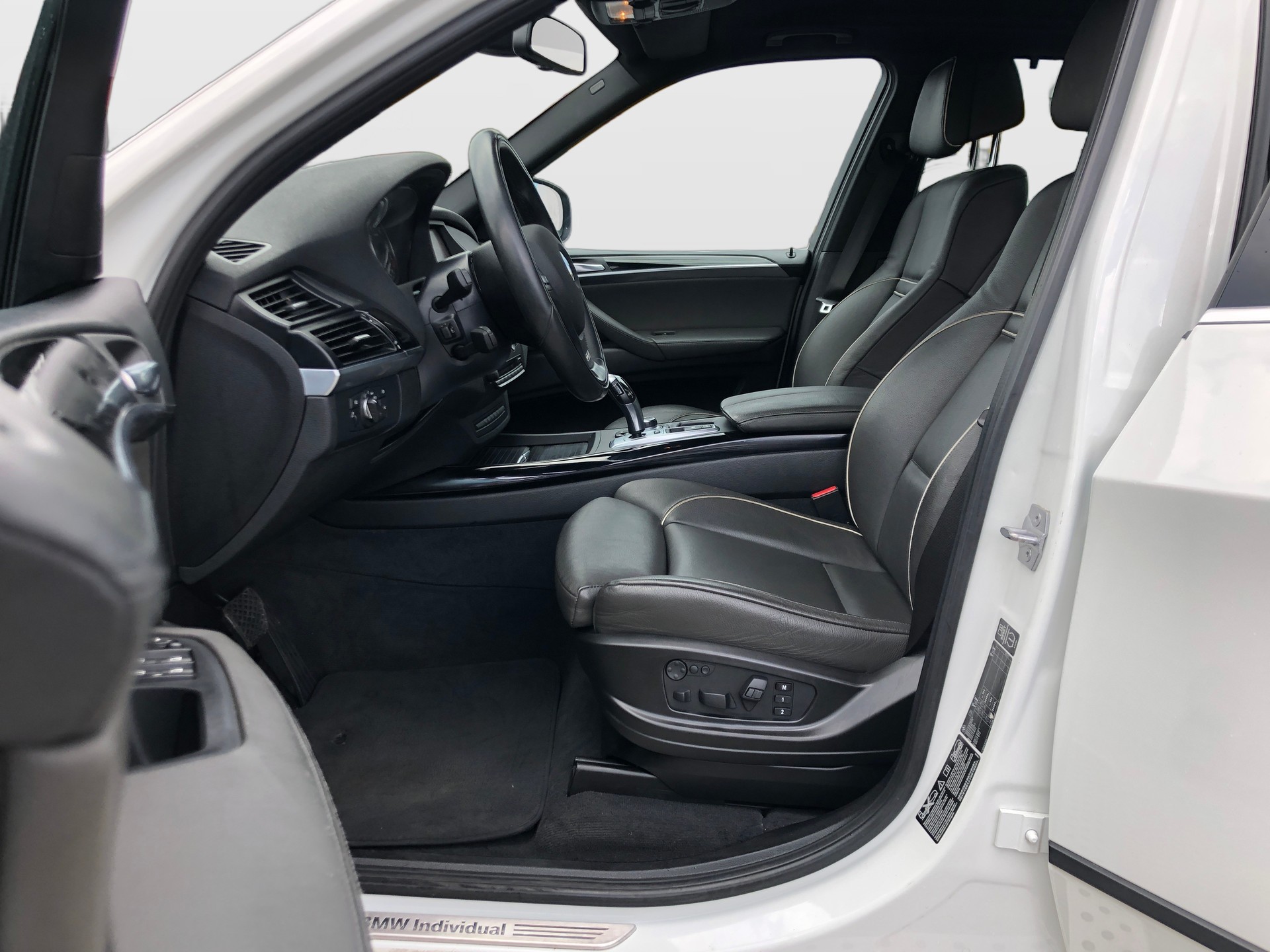 BMW X5 xDrive 50i Steptronic-image-7