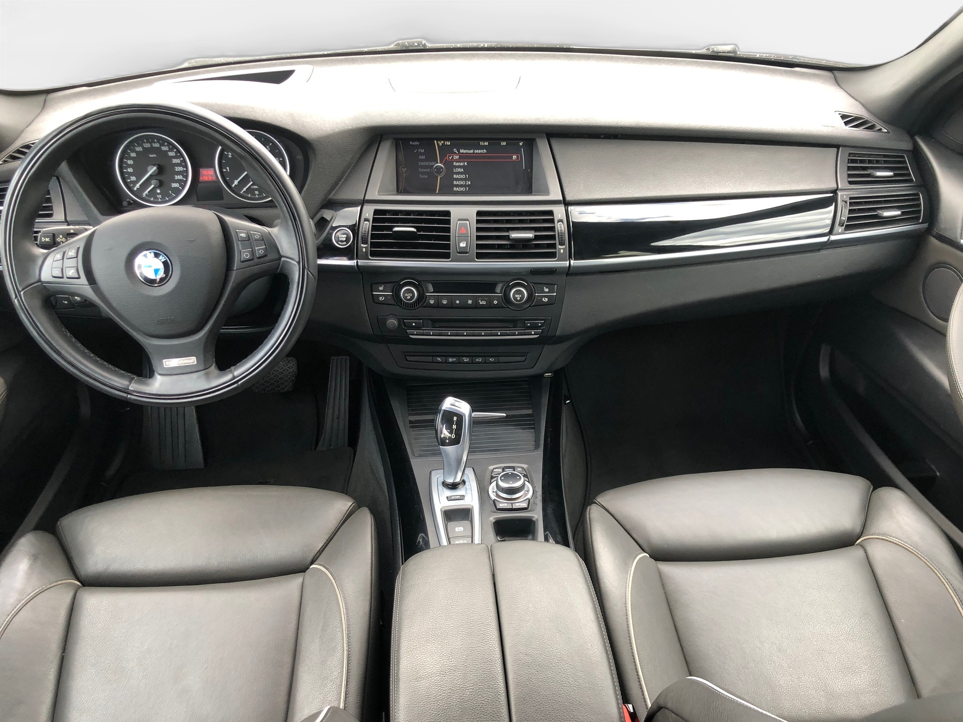 BMW X5 xDrive 50i Steptronic-image-9