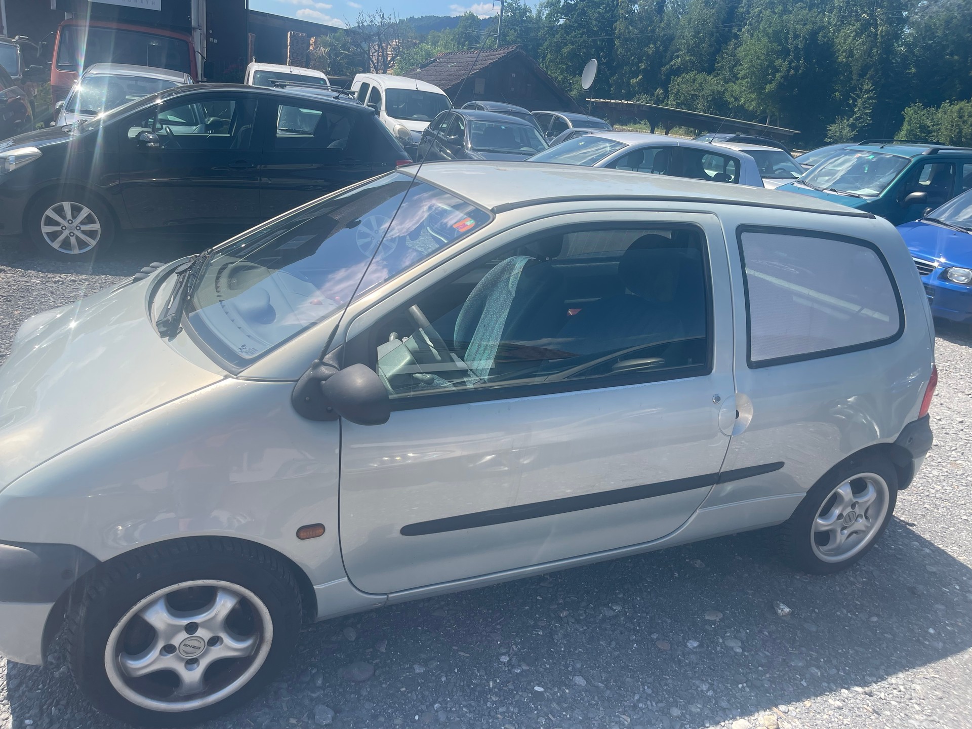 RENAULT Twingo 1.2 16V Initiale Advantage-image-11