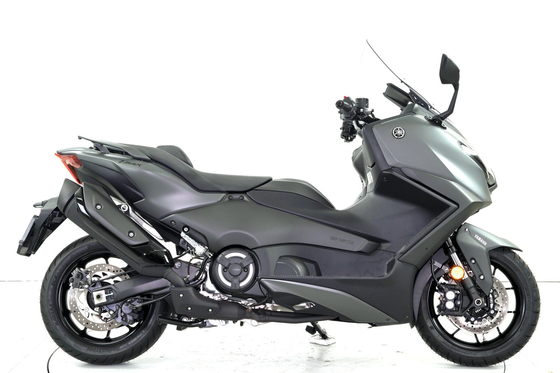 YAMAHA T-Max 560 ABS-showroom-element-3