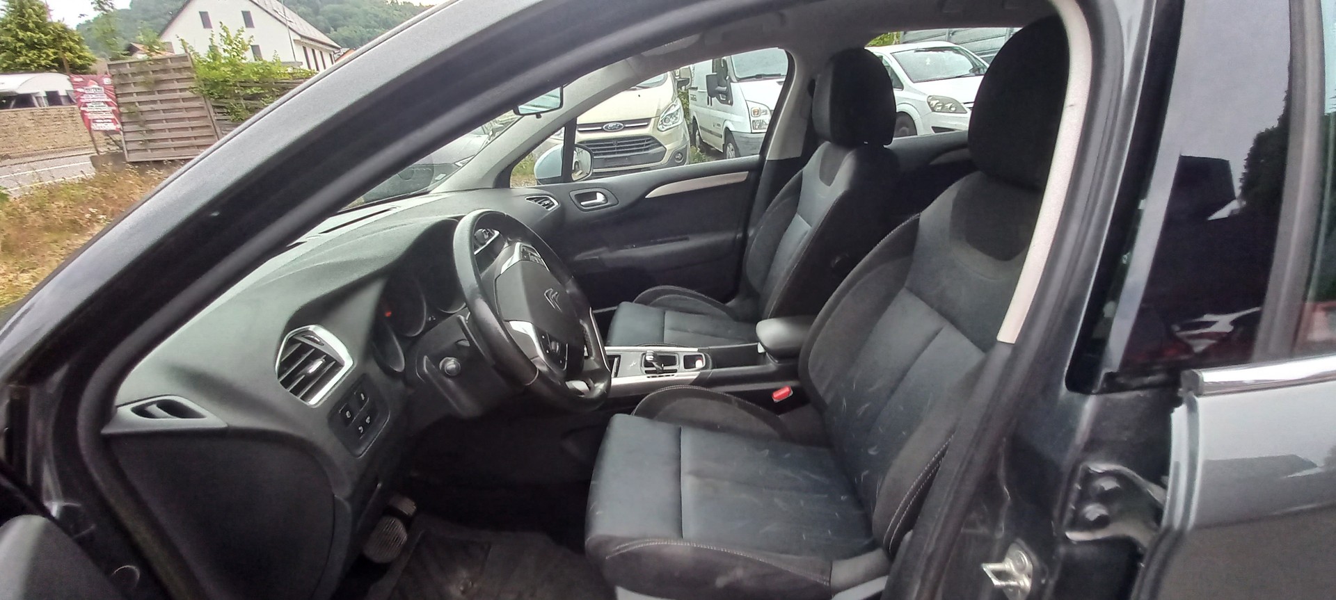 CITROEN C4 1.6 e-HDi Rossignol EGS6-image-13