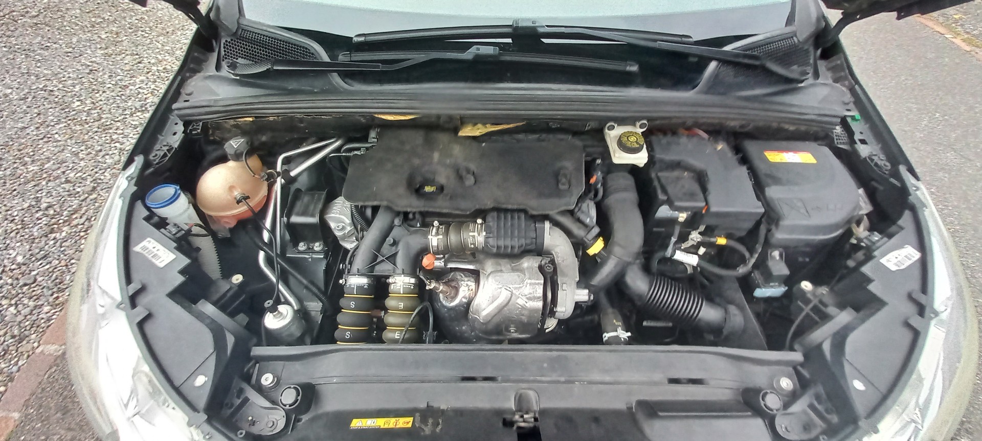 CITROEN C4 1.6 e-HDi Rossignol EGS6-image-15