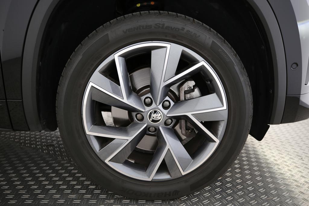 SKODA Kodiaq 2.0 TSI Sportline DSG-image-12