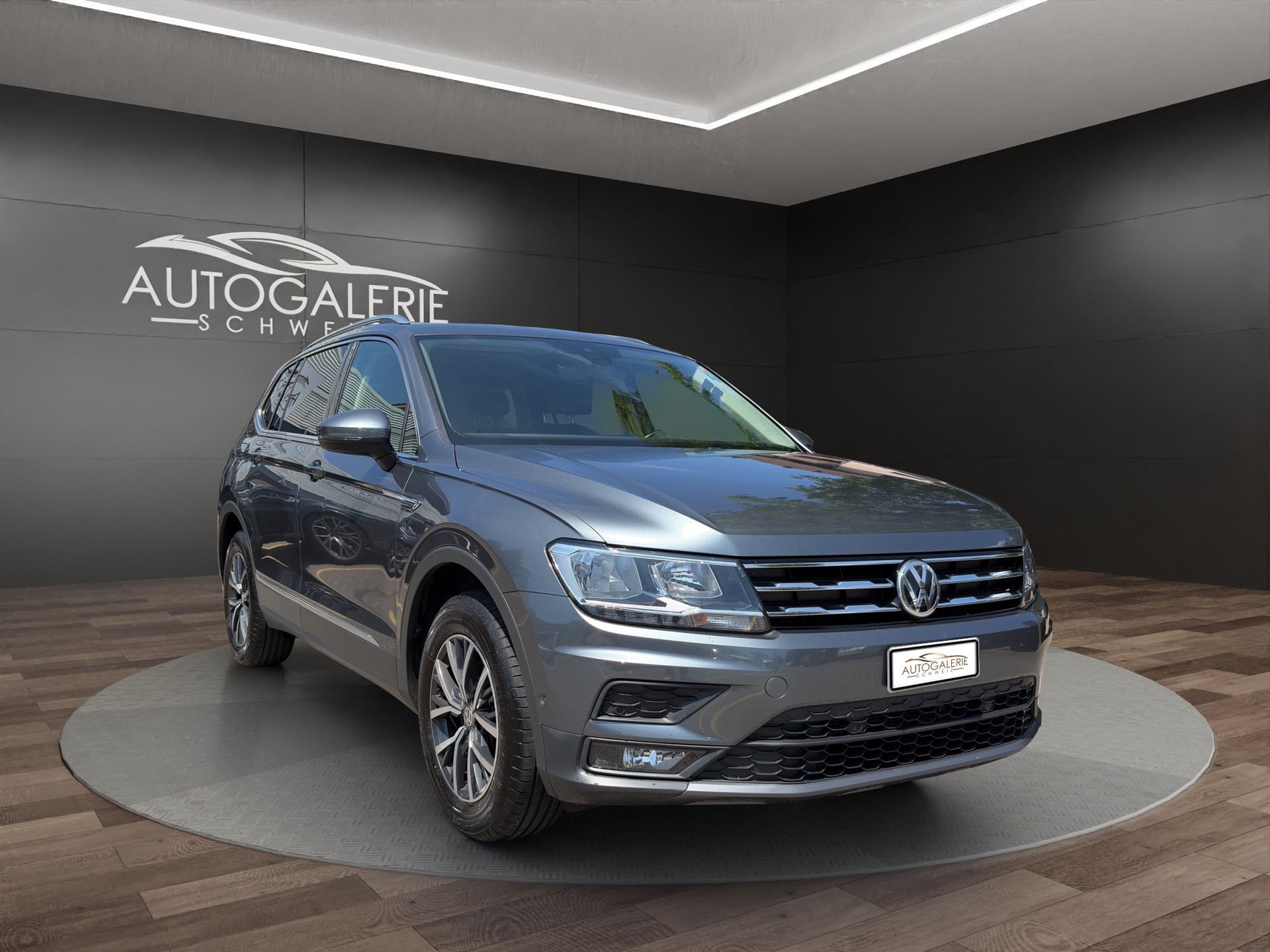 VW Tiguan Allspace 1.5TSI EVO Comfortline DSG | CH | Panorama | Leder Vienna | 7 Sitzer | -image-7