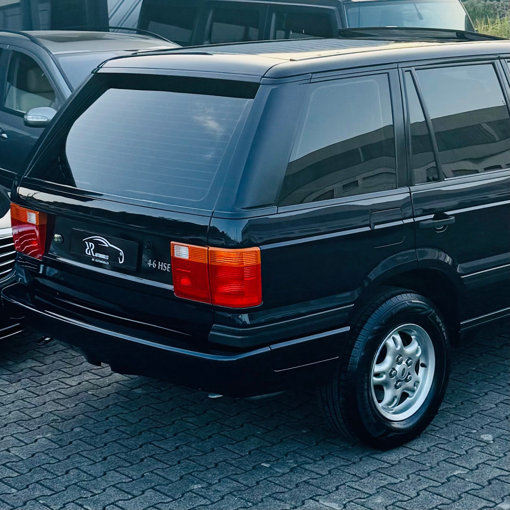LAND ROVER 4.6 HSE Autobiography LE Anniversary-showroom-element-3