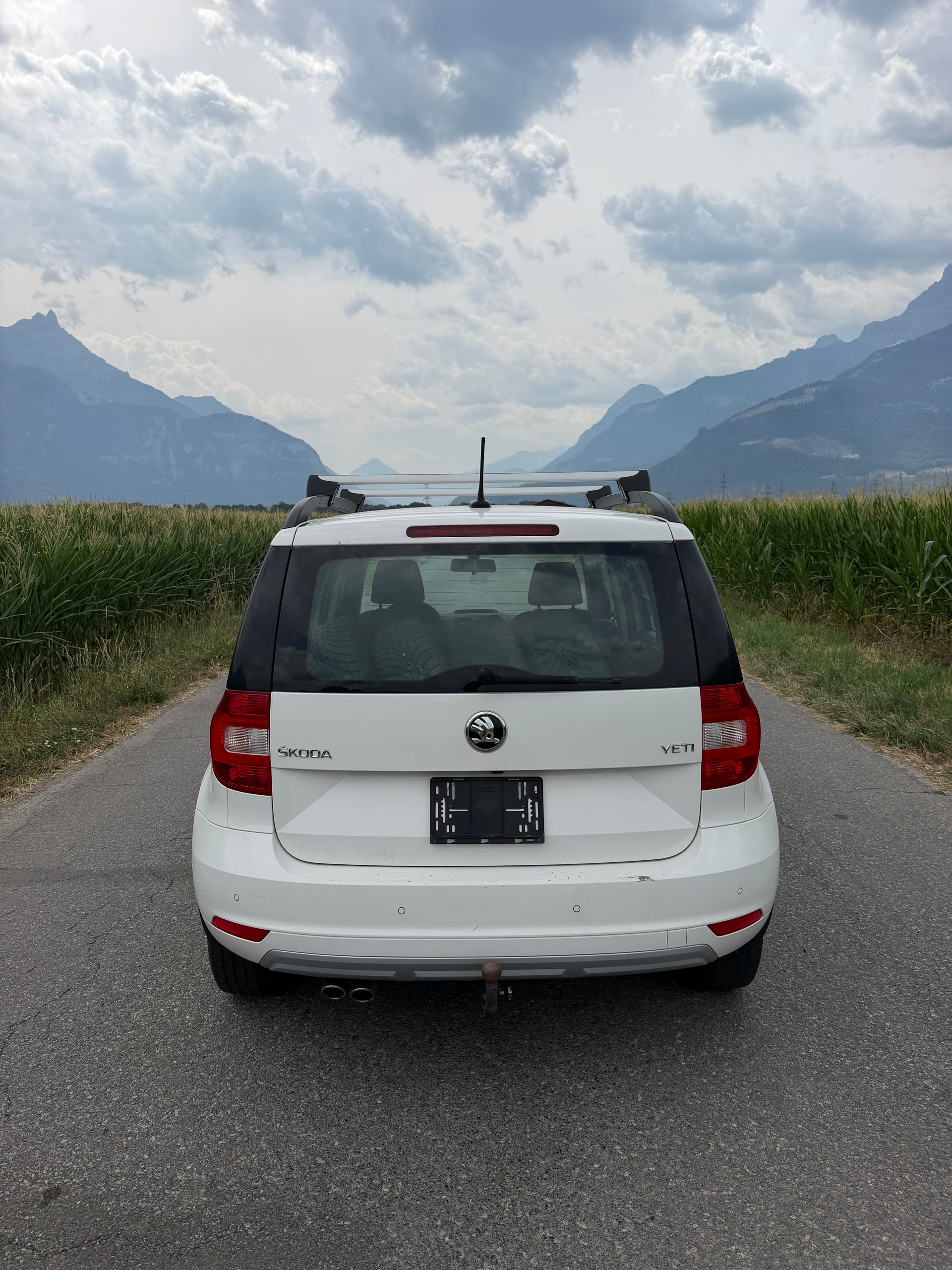 SKODA Yeti 2.0 TDI Active 4x4 DSG-image-4