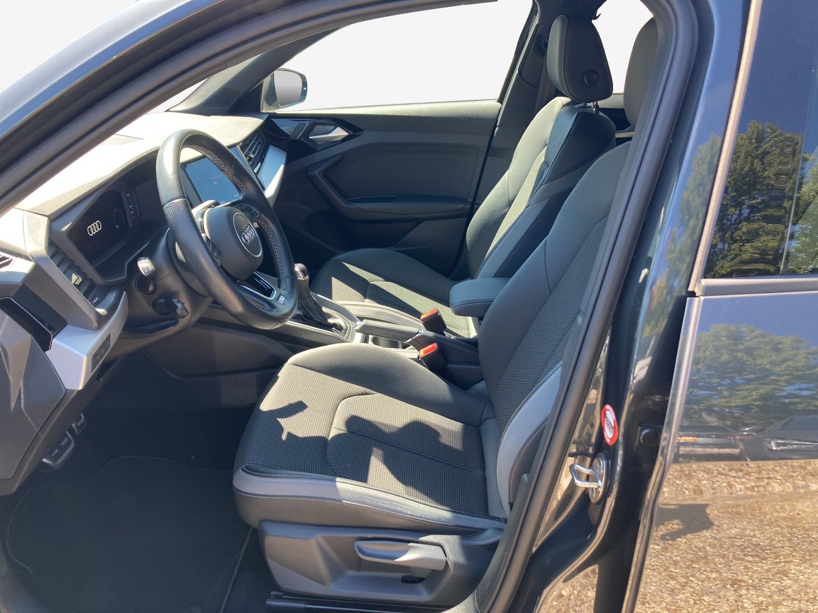 AUDI A1 Sportback 30 TFSI S Line Attraction S-tronic-image-7
