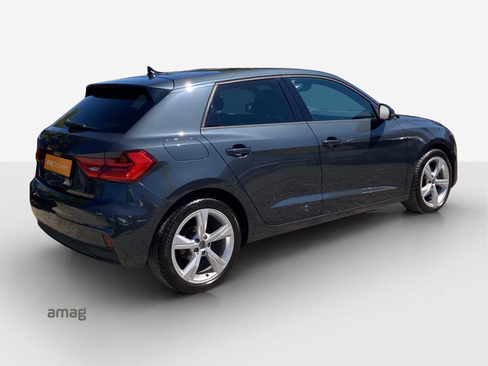 AUDI A1 Sportback 30 TFSI S Line Attraction S-tronic-image-4