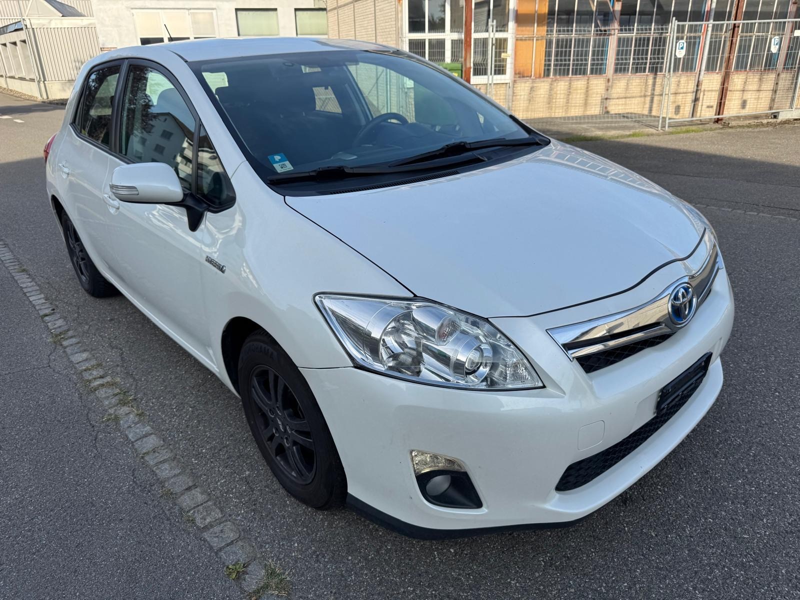 TOYOTA Auris 1.8 16V HSD Linea Luna-image-0