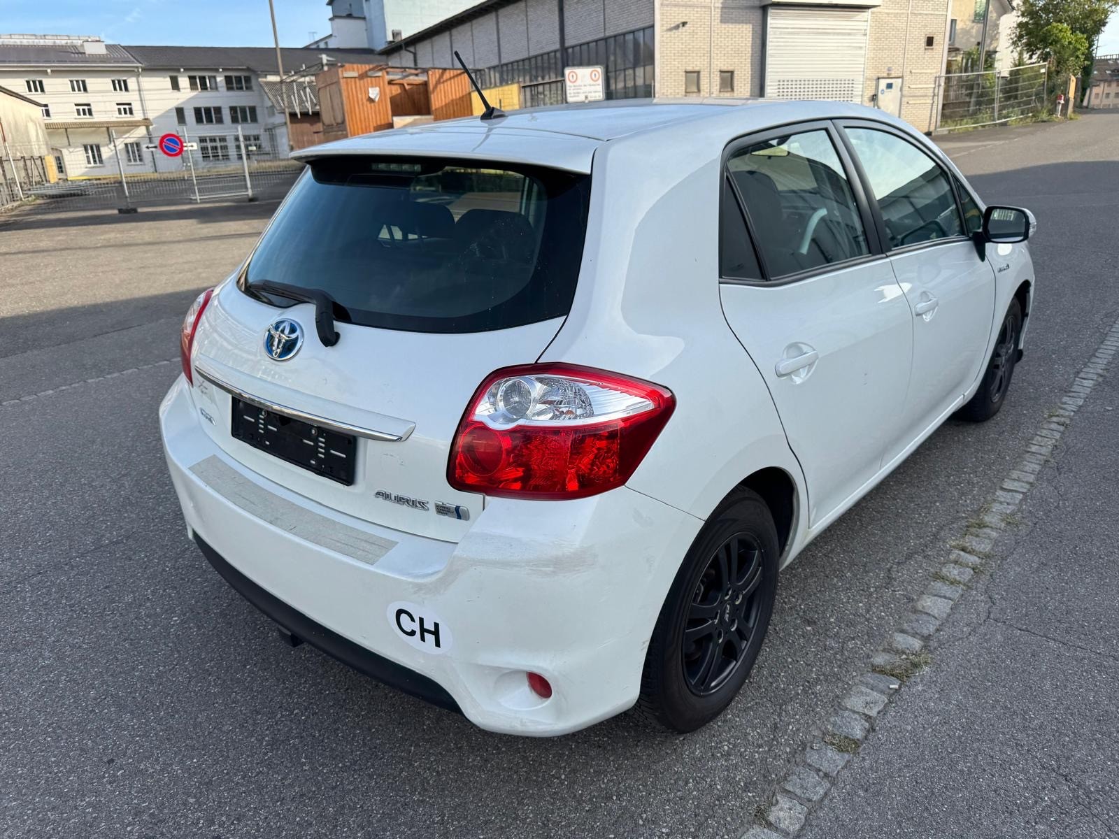 TOYOTA Auris 1.8 16V HSD Linea Luna-image-7