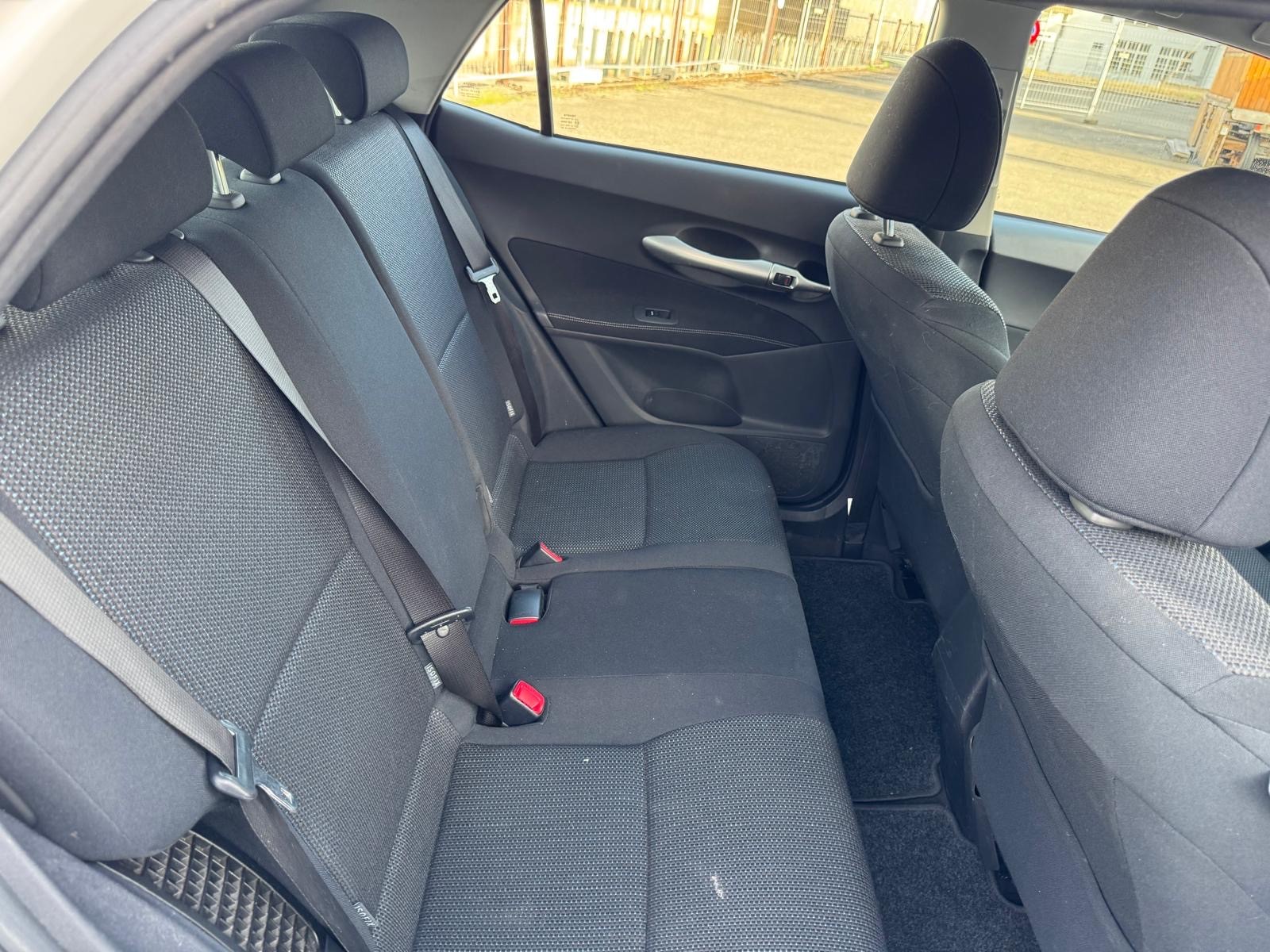 TOYOTA Auris 1.8 16V HSD Linea Luna-image-11