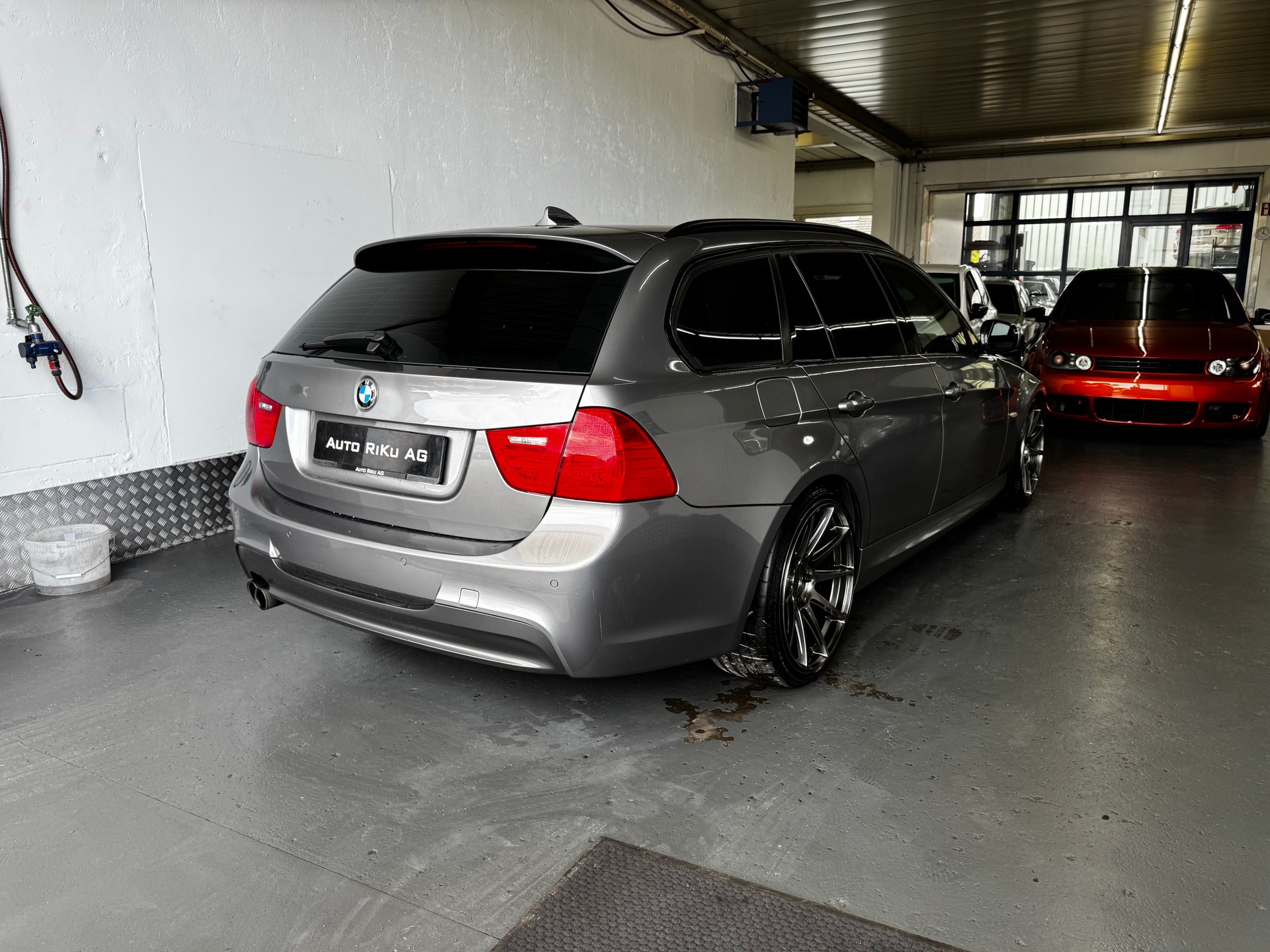 BMW 330d xDrive Touring Steptronic-image-8
