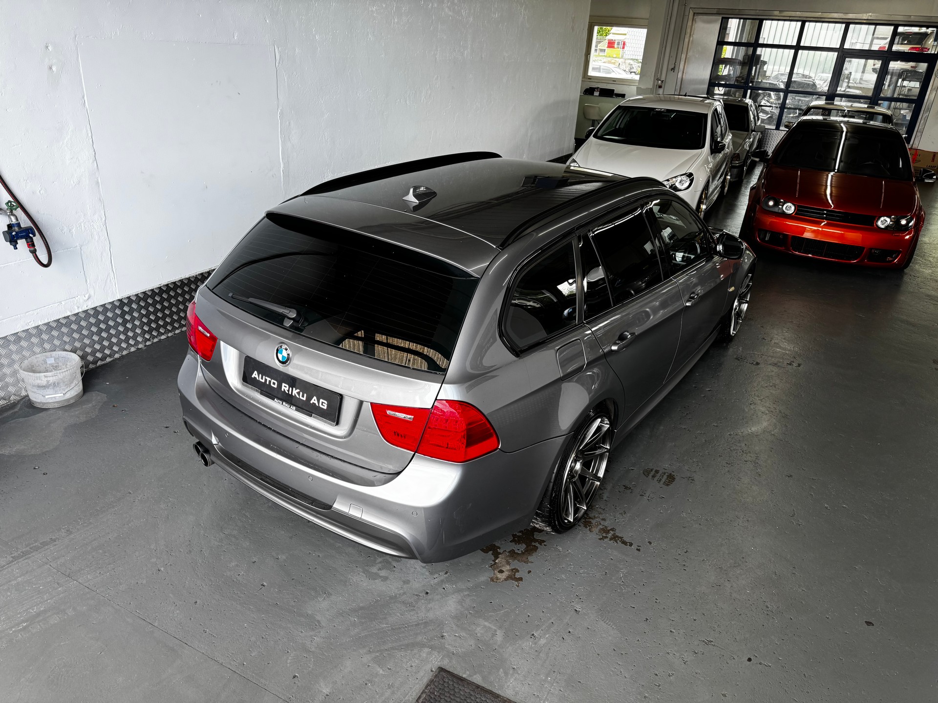 BMW 330d xDrive Touring Steptronic-image-7