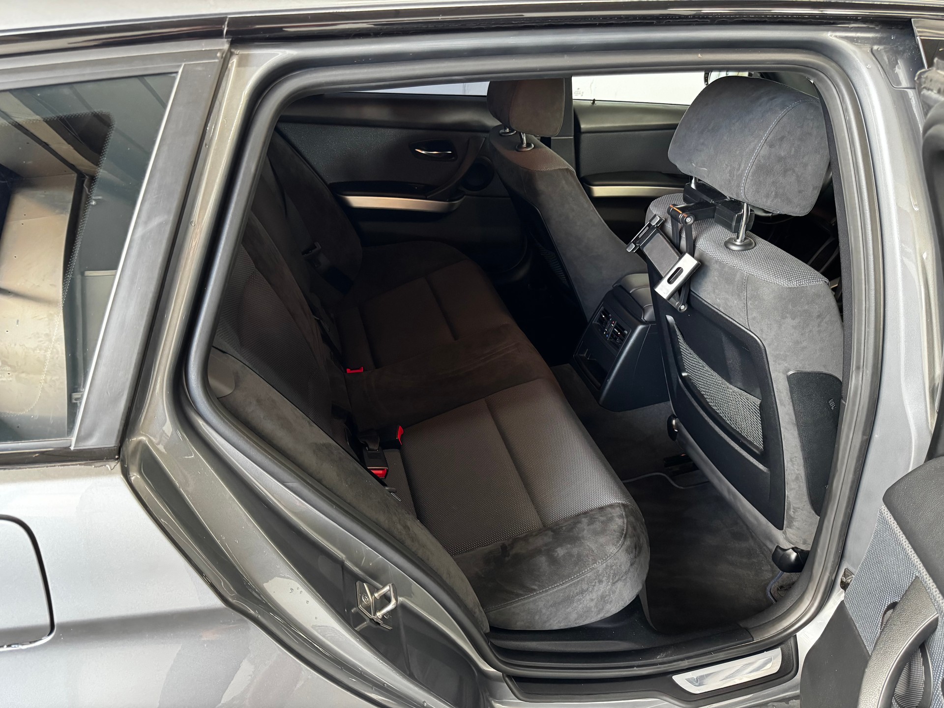 BMW 330d xDrive Touring Steptronic-image-19