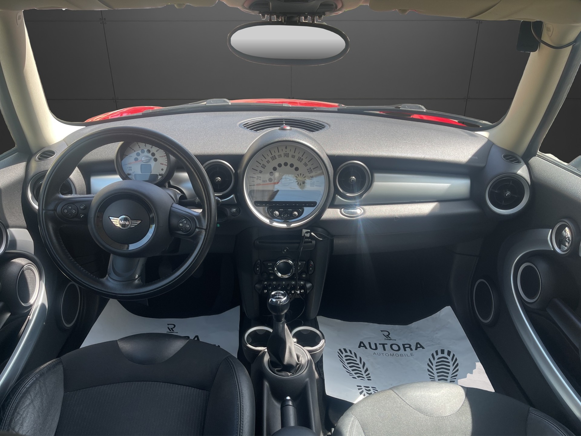 MINI Cooper-image-10