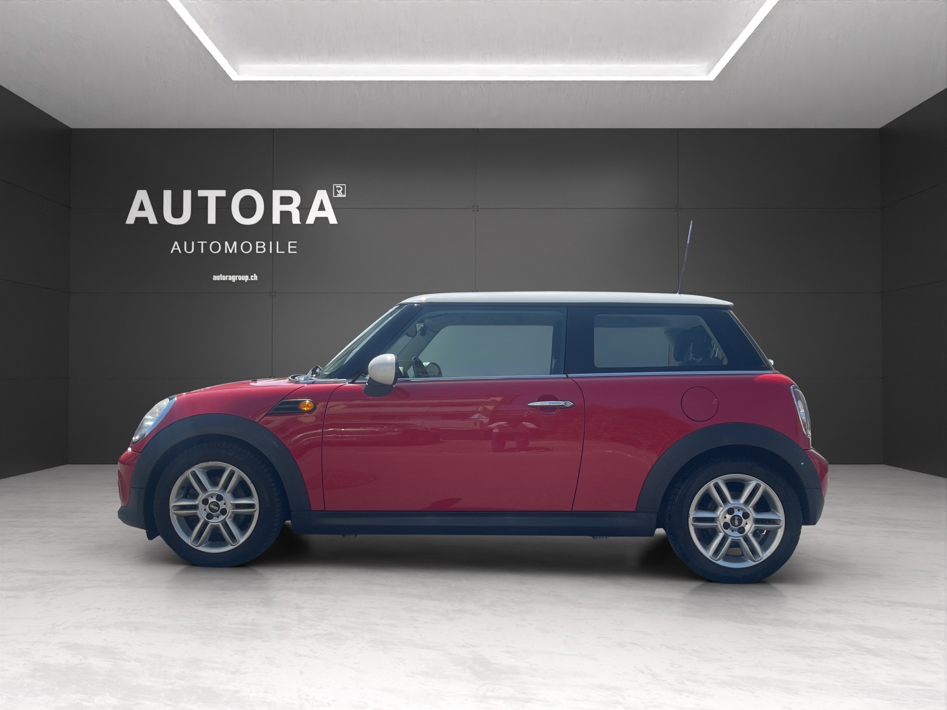 MINI Cooper-image-2