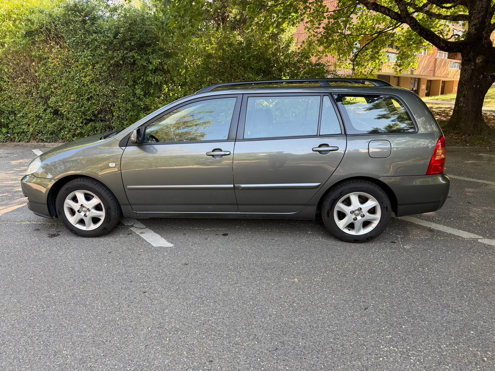 TOYOTA Corolla Wagon 1.6 Linea Sol-image-6