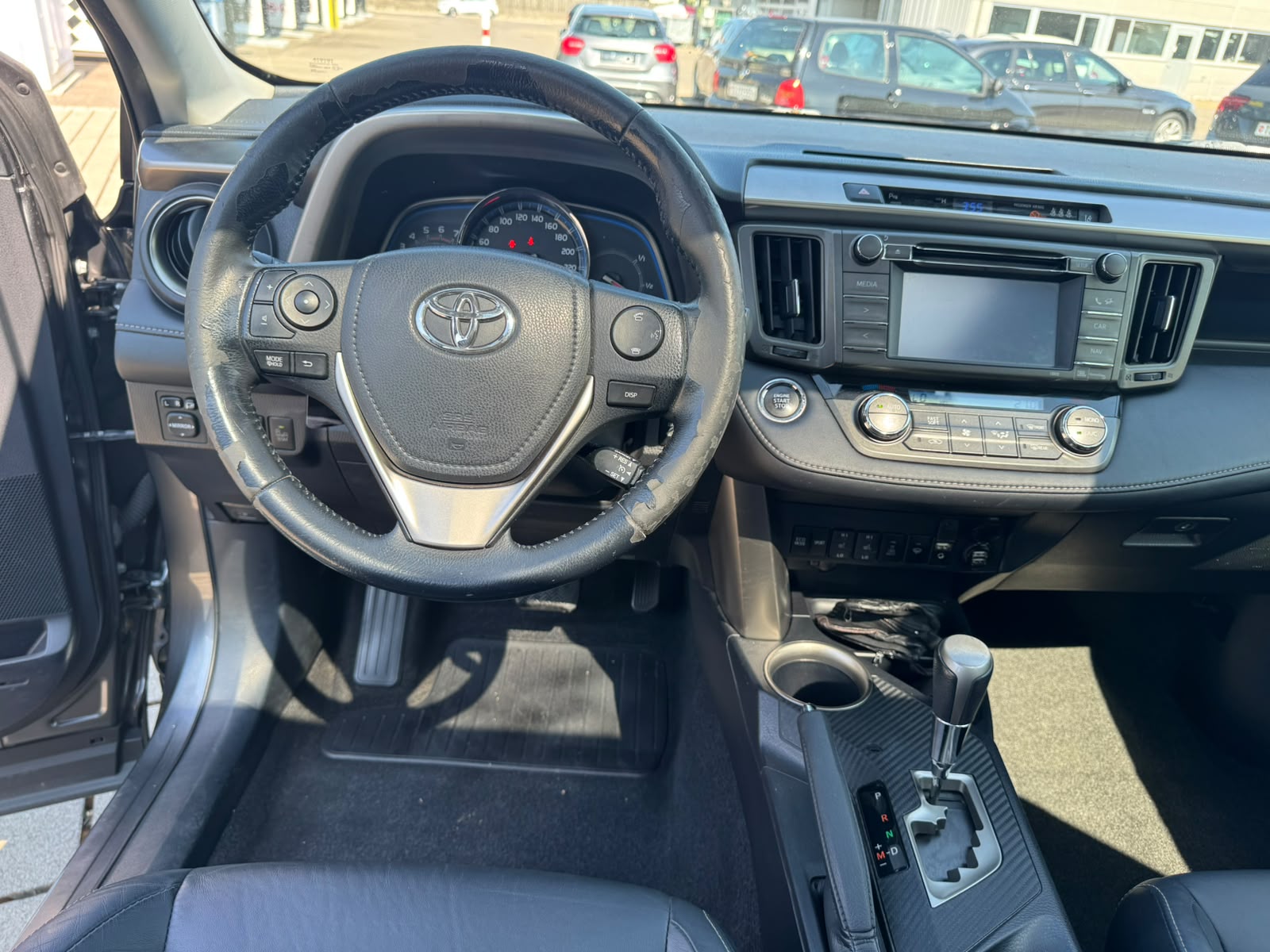 TOYOTA RAV-4 2.2D-CAT Sol Premium AT-image-10