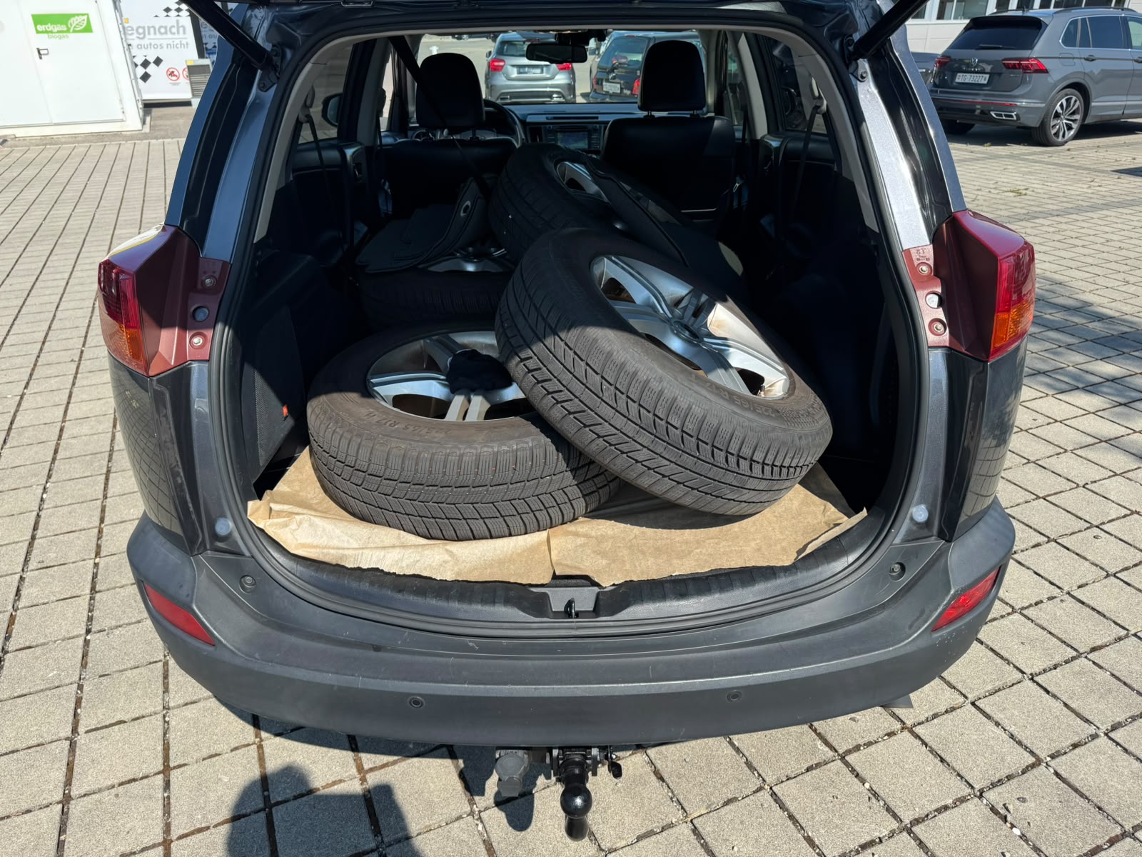 TOYOTA RAV-4 2.2D-CAT Sol Premium AT-image-7