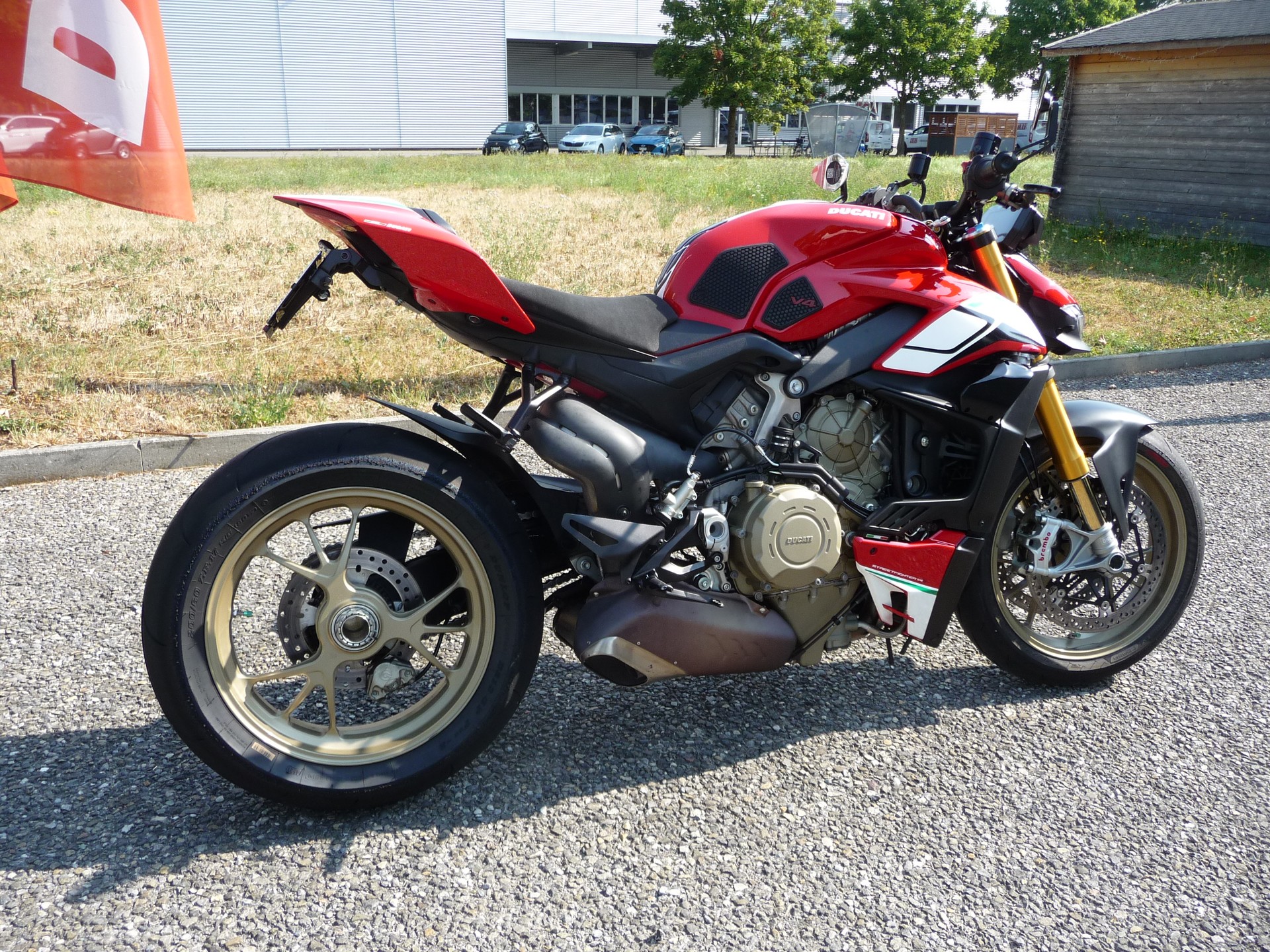 DUCATI Streetfighter V4 S