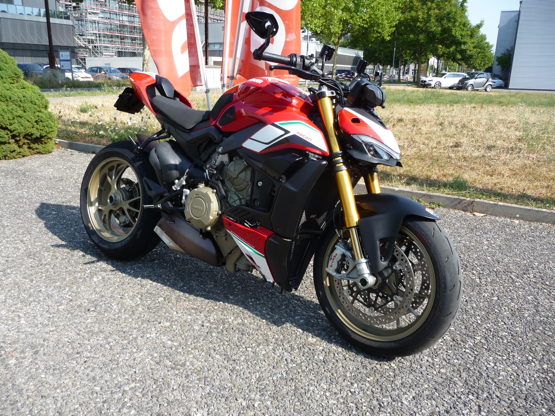 DUCATI Streetfighter V4 S-showroom-element-1