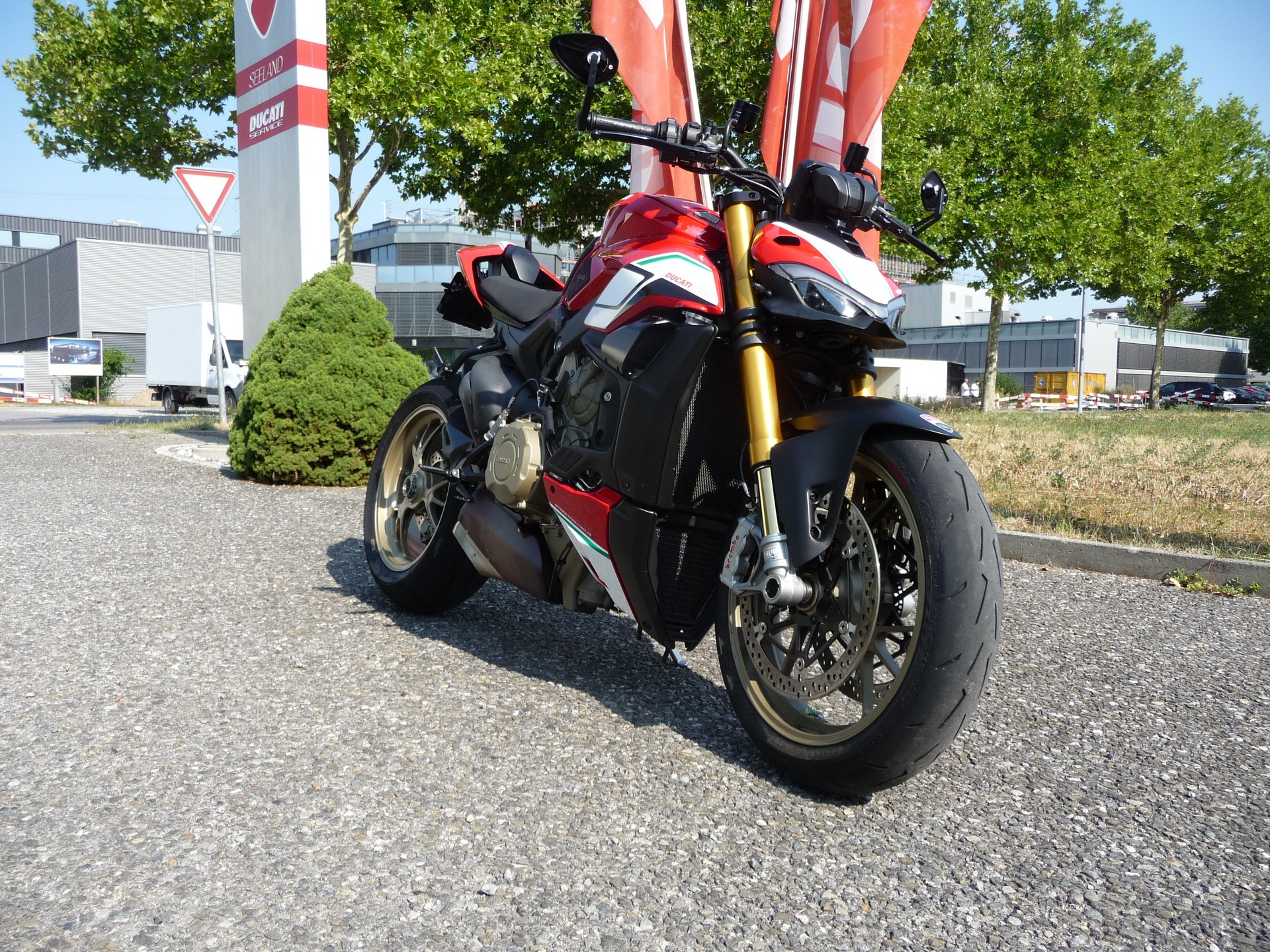 DUCATI Streetfighter V4 S-image-5