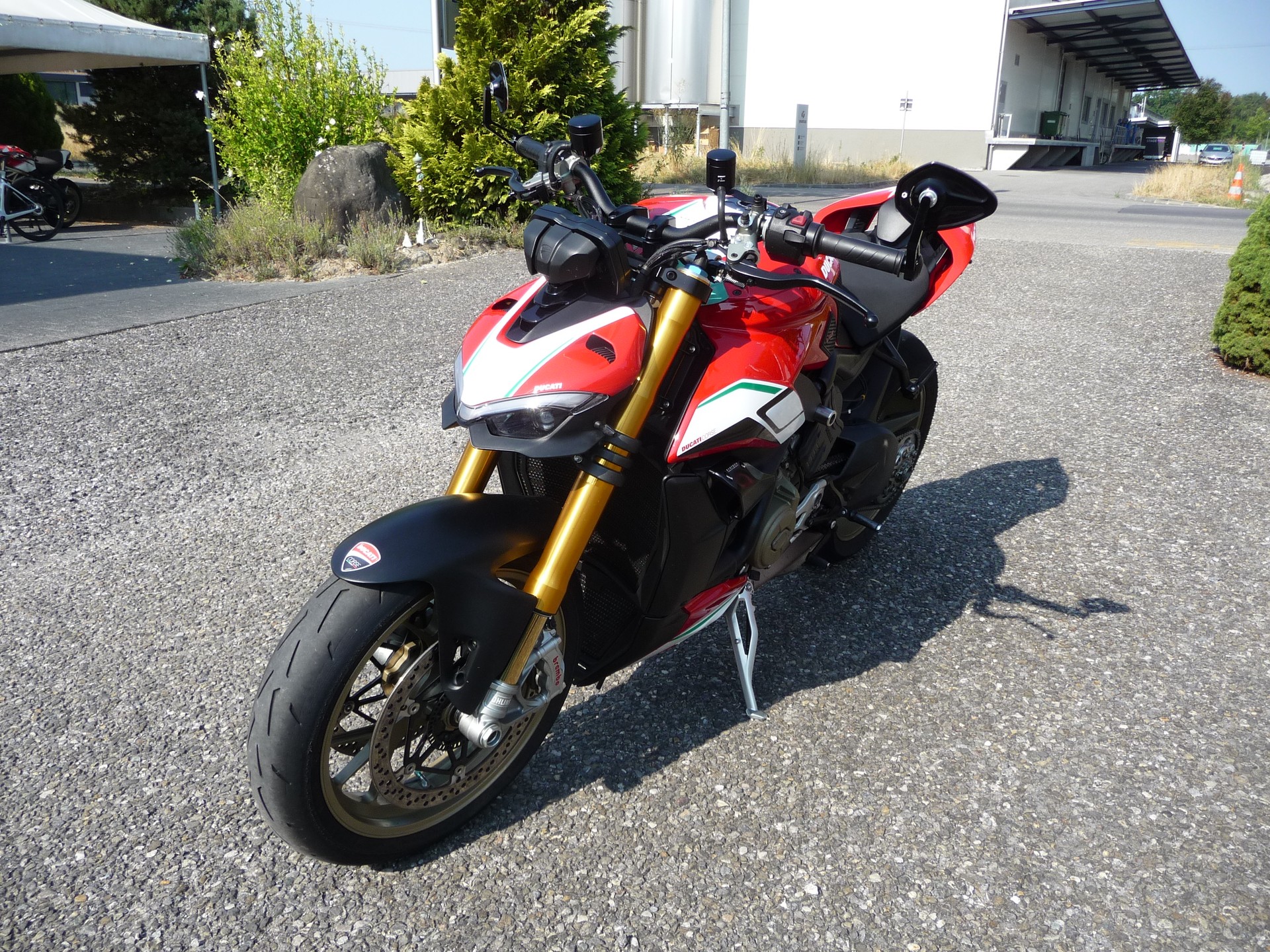 DUCATI Streetfighter V4 S-showroom-element-2