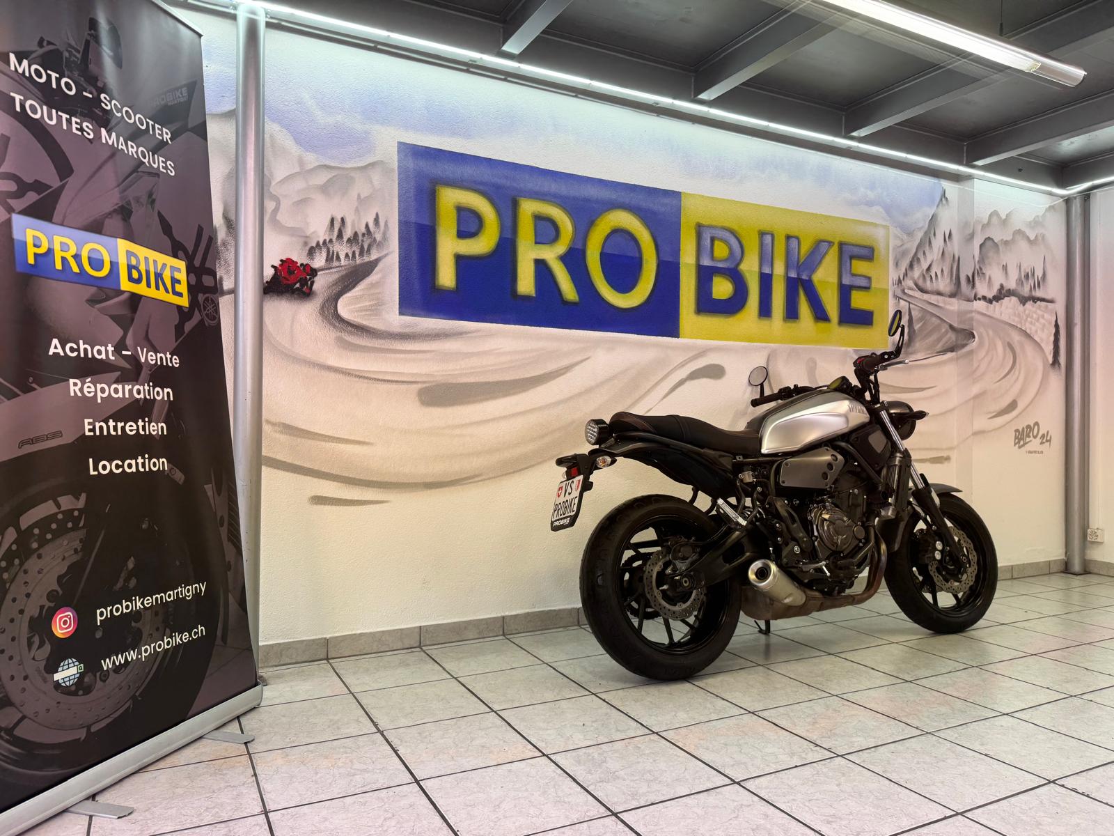 YAMAHA XSR 700-showroom-element-2