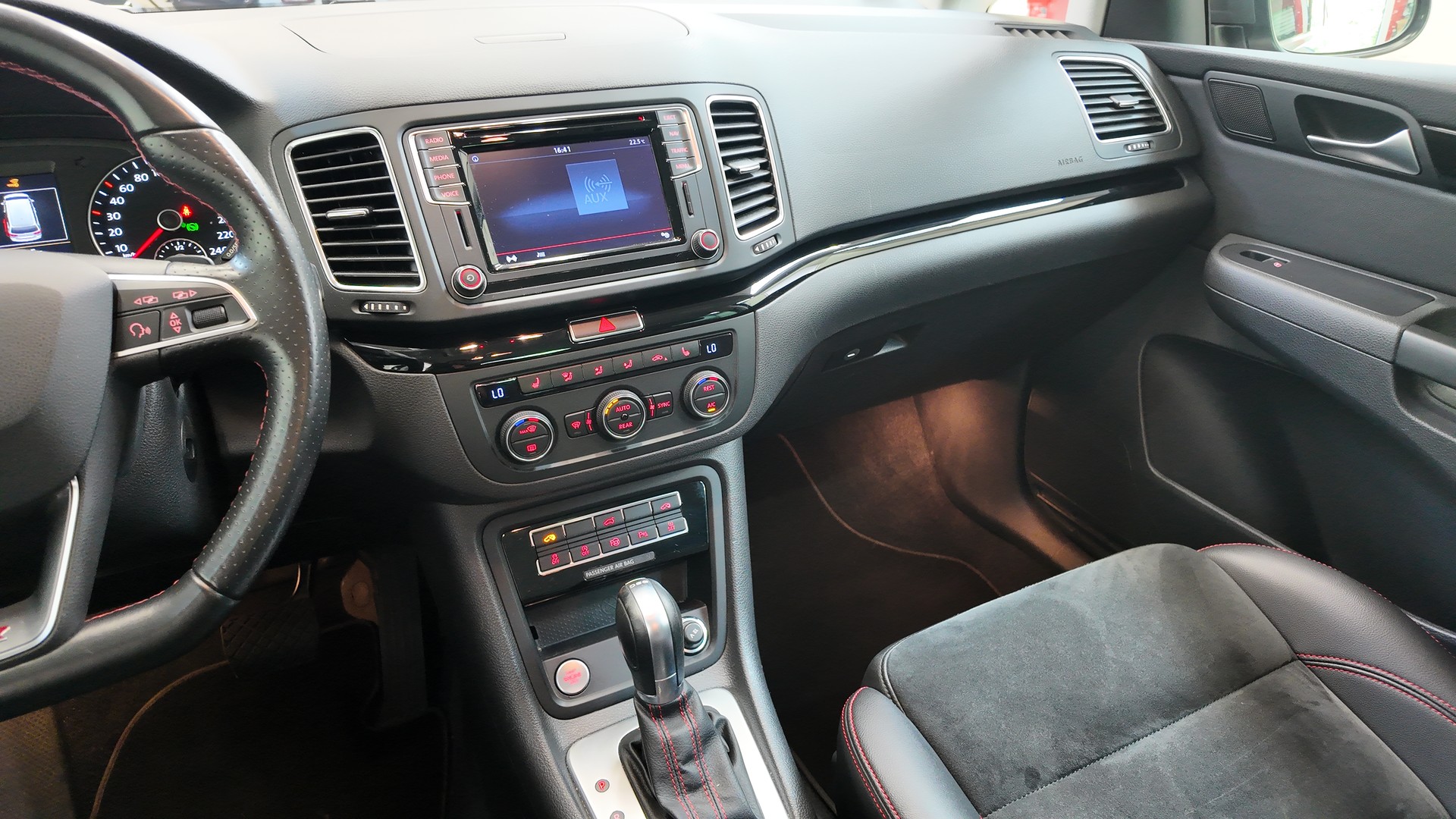 SEAT Alhambra 2.0 TDI FR Line 4Drive-image-10