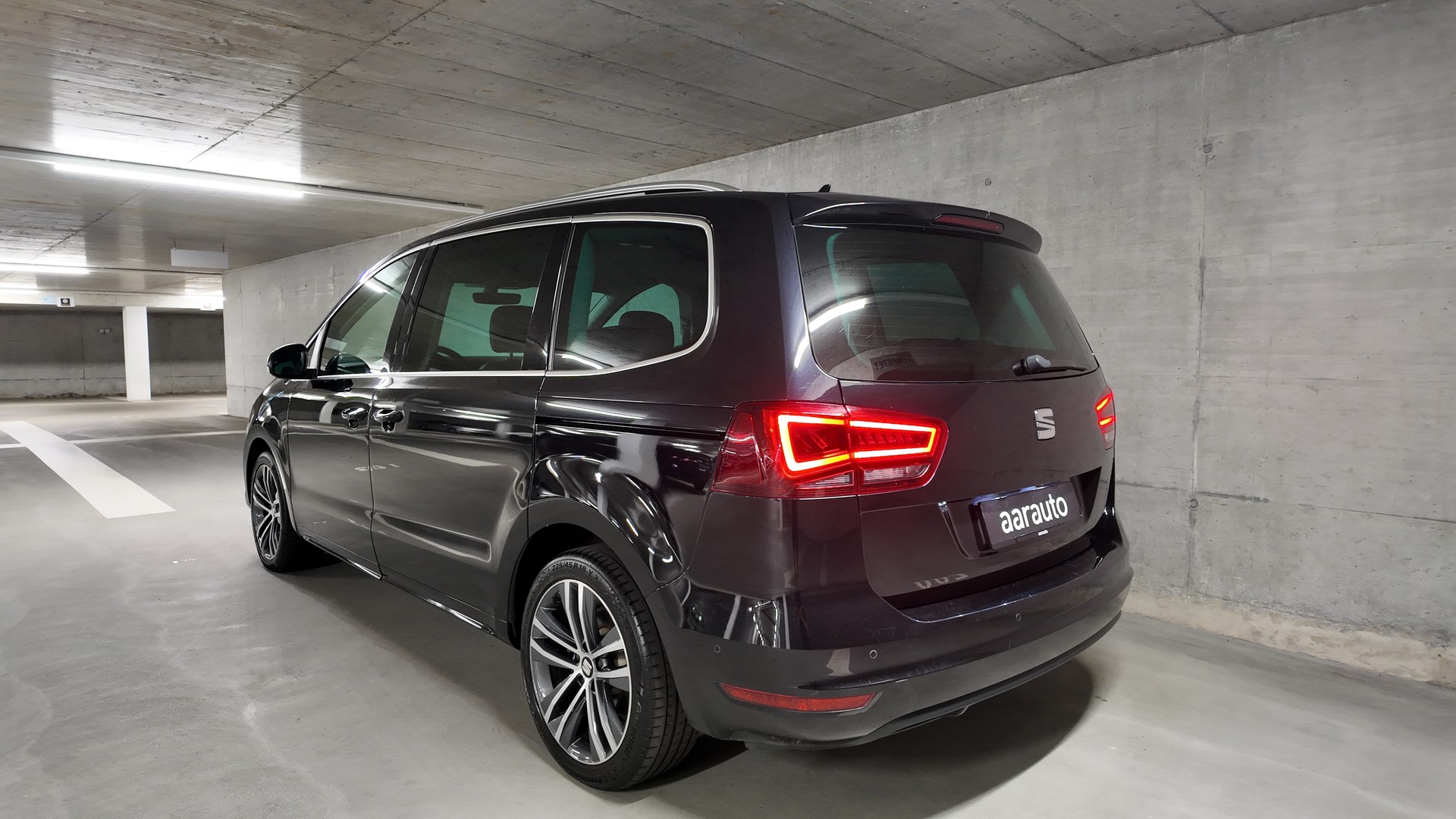 SEAT Alhambra 2.0 TDI FR Line 4Drive-showroom-element-1