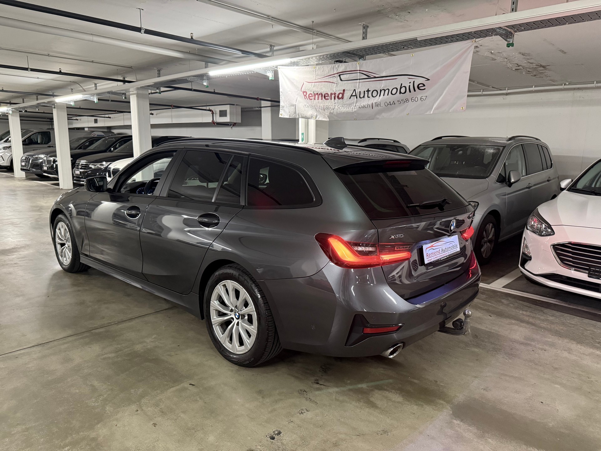 BMW 320d xDrive 48V Touring Steptronic AHK, RF Kamera-image-4