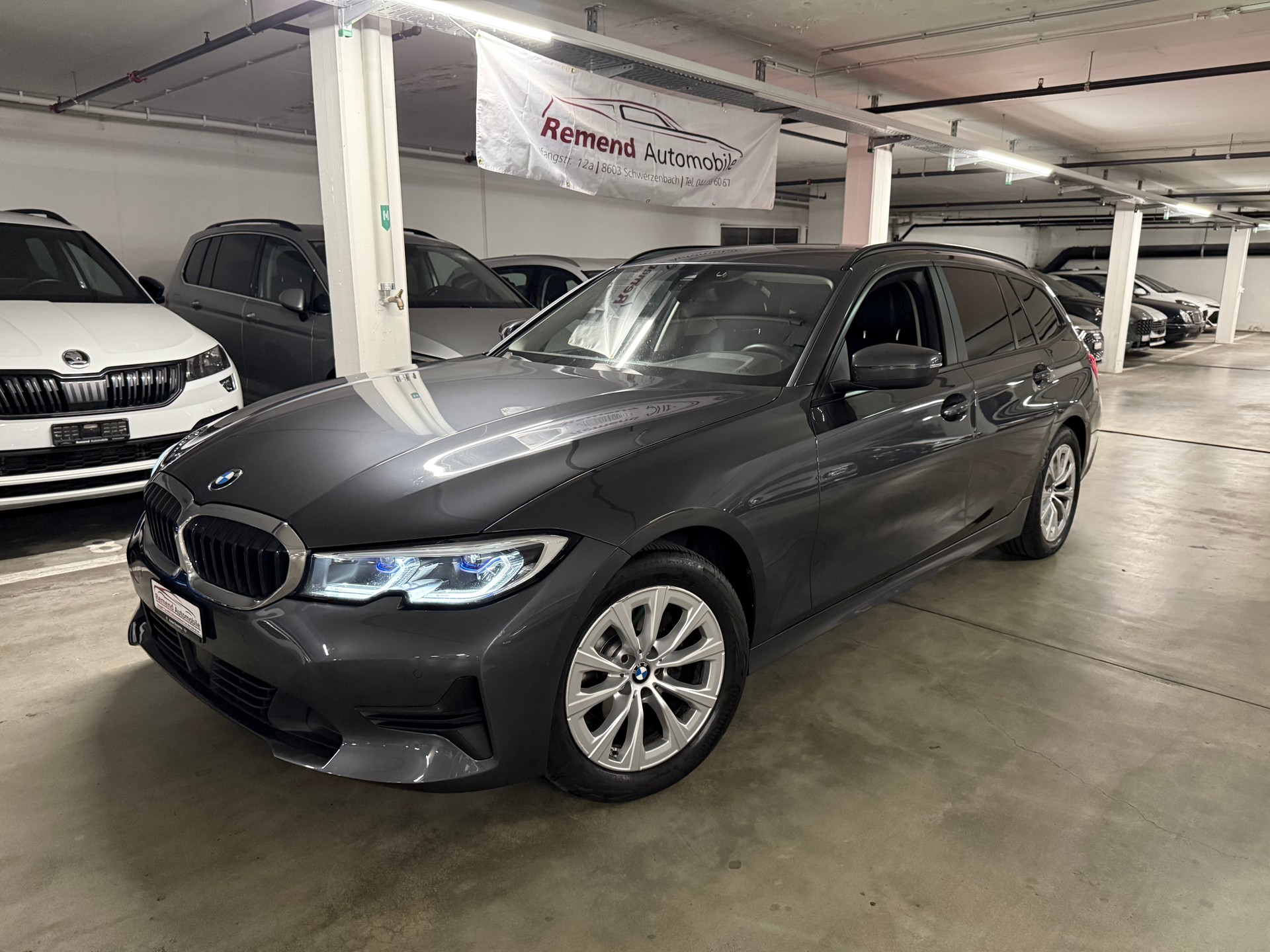 BMW 320d xDrive 48V Touring Steptronic AHK, RF Kamera-image-1