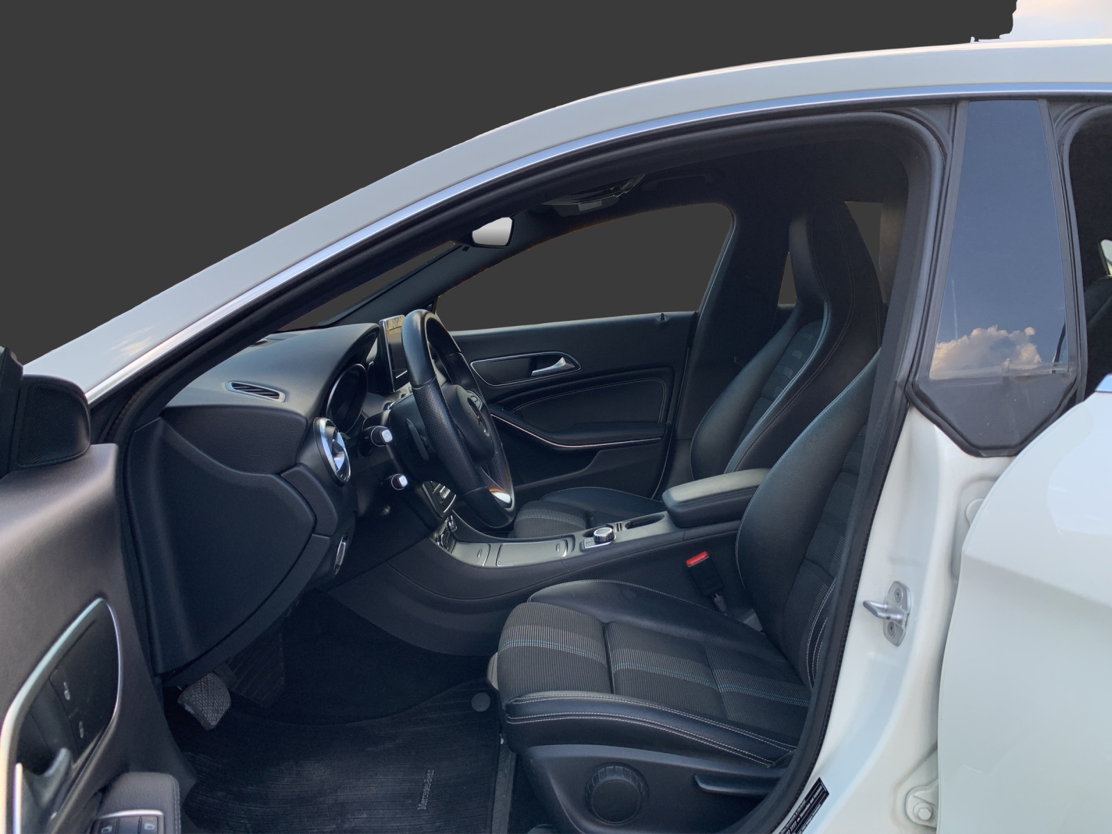 MERCEDES-BENZ CLA Shooting Brake 200 Night Star 7G-DCT-image-9