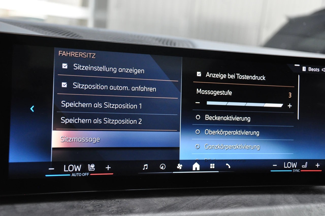BMW X7 xDrive 48V 40d M Sport Pro Steptronic-image-16