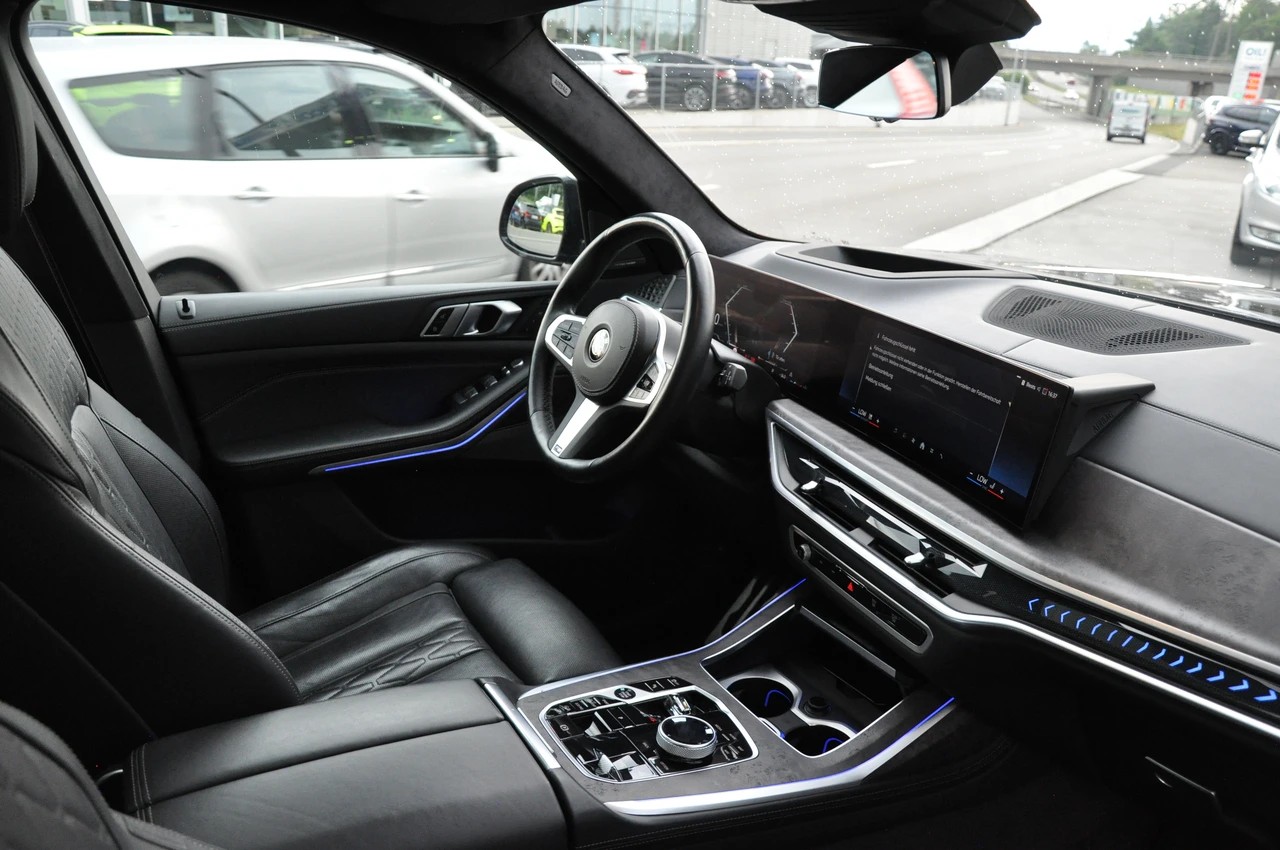 BMW X7 xDrive 48V 40d M Sport Pro Steptronic-image-11