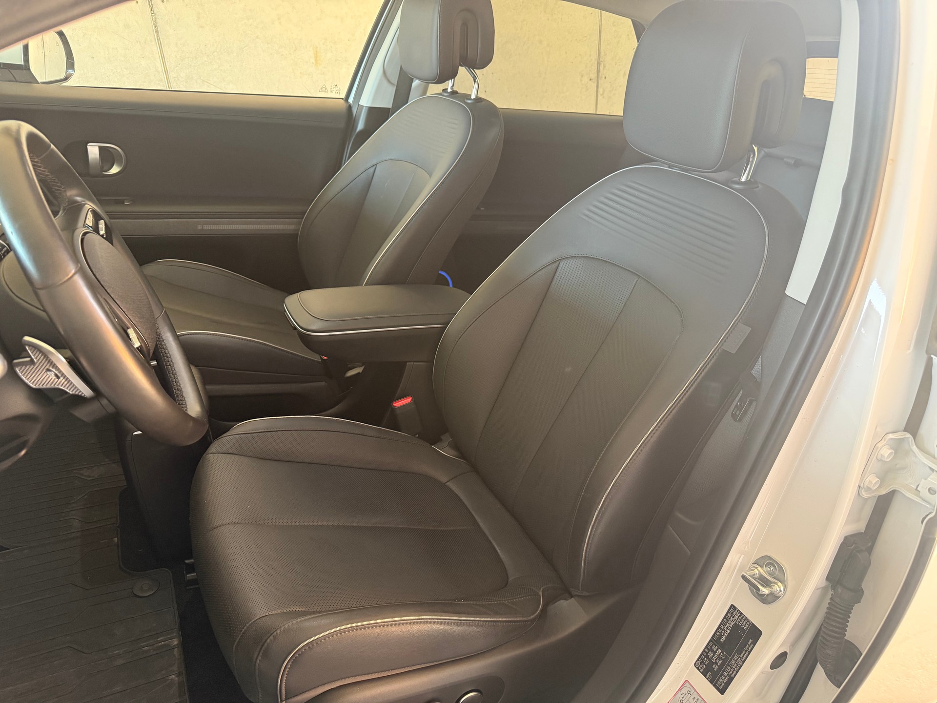HYUNDAI Ioniq 5 77kWh Amplia 4WD-showroom-element-2