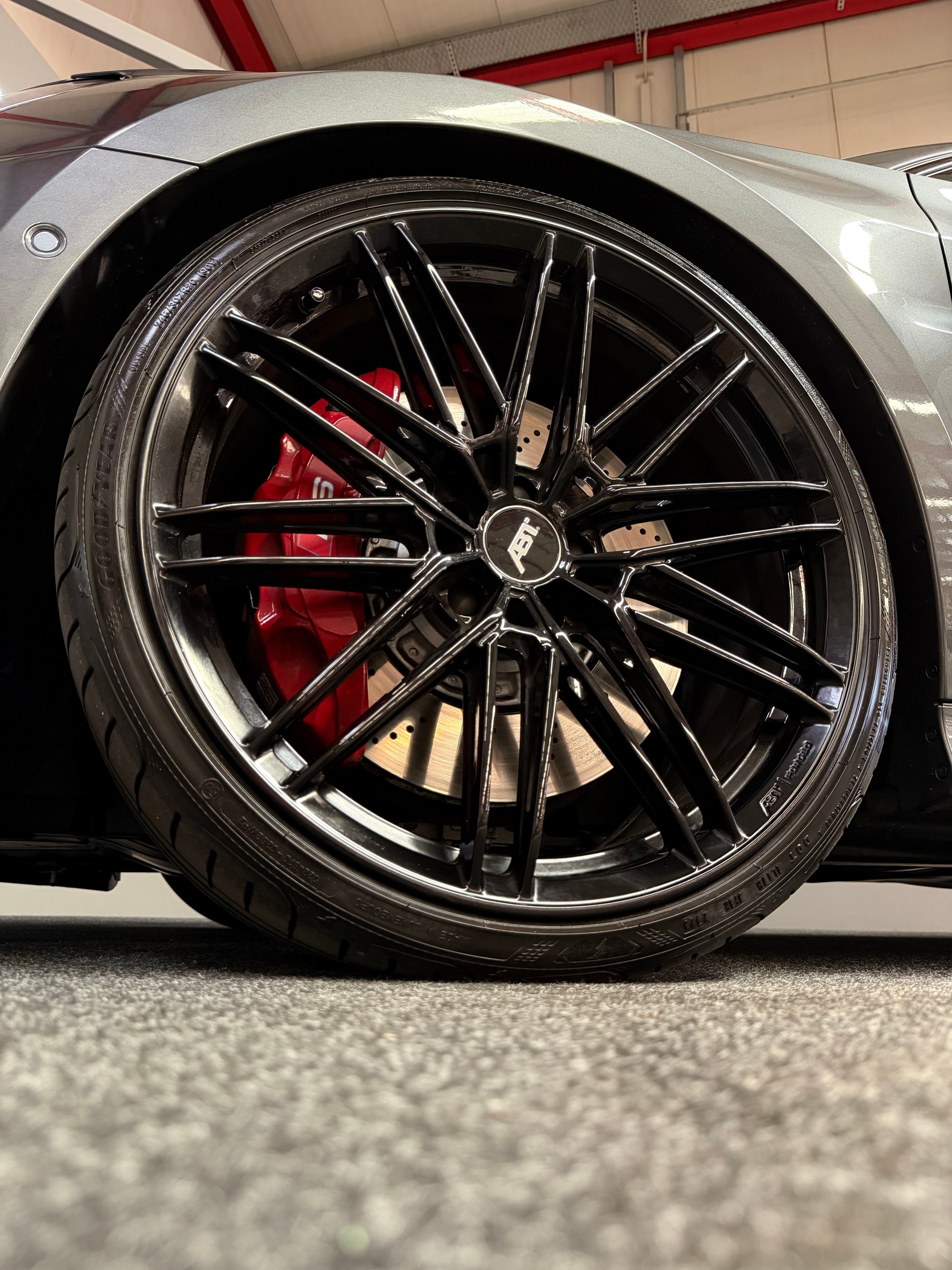 AUDI RS3-R ABT 1 of 125 2.5 Quattro S-tronic-image-11
