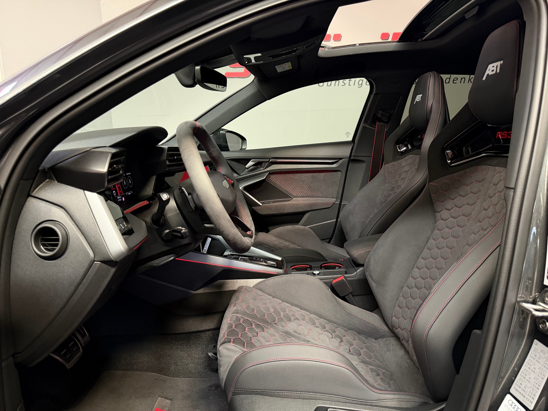 AUDI RS3-R ABT 1 of 125 2.5 Quattro S-tronic-image-18