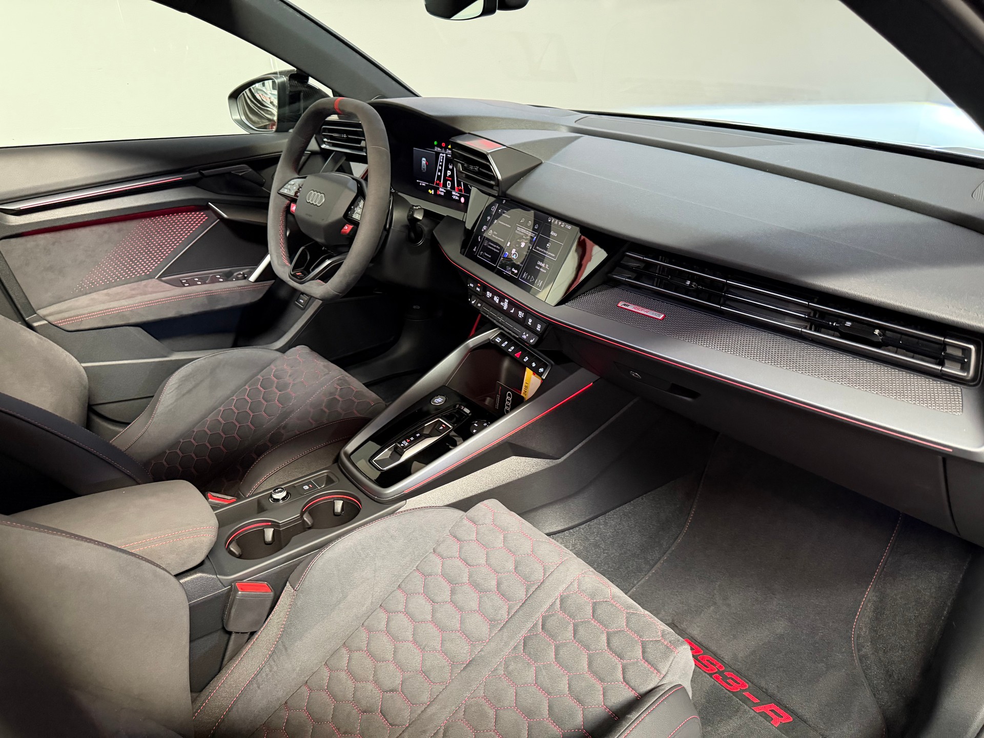 AUDI RS3-R ABT 1 of 125 2.5 Quattro S-tronic-image-23