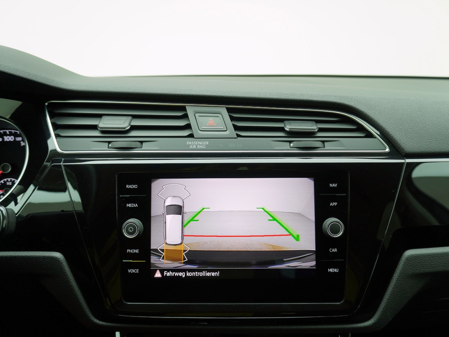 VW Touran 1.5 TSI DSG Highline-image-19