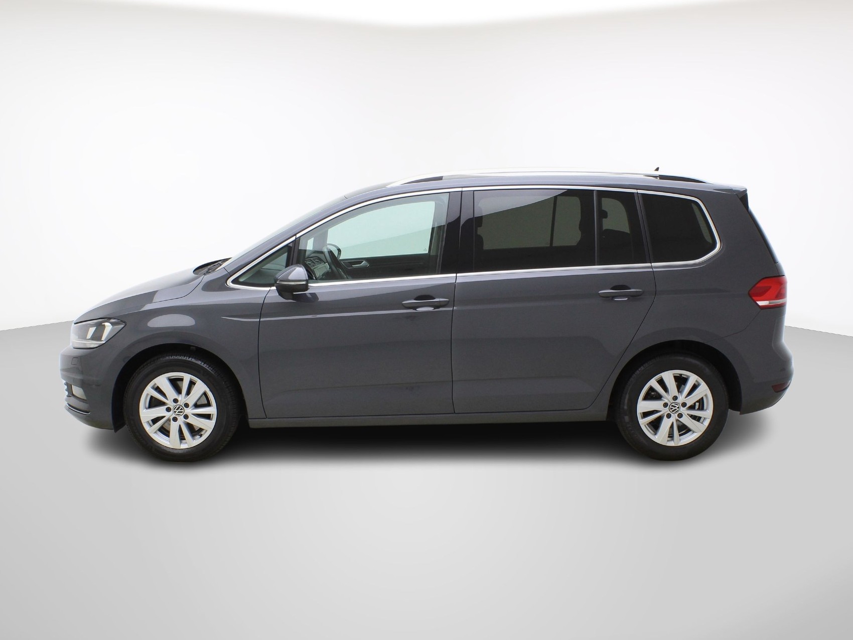 VW Touran 1.5 TSI DSG Highline-image-2