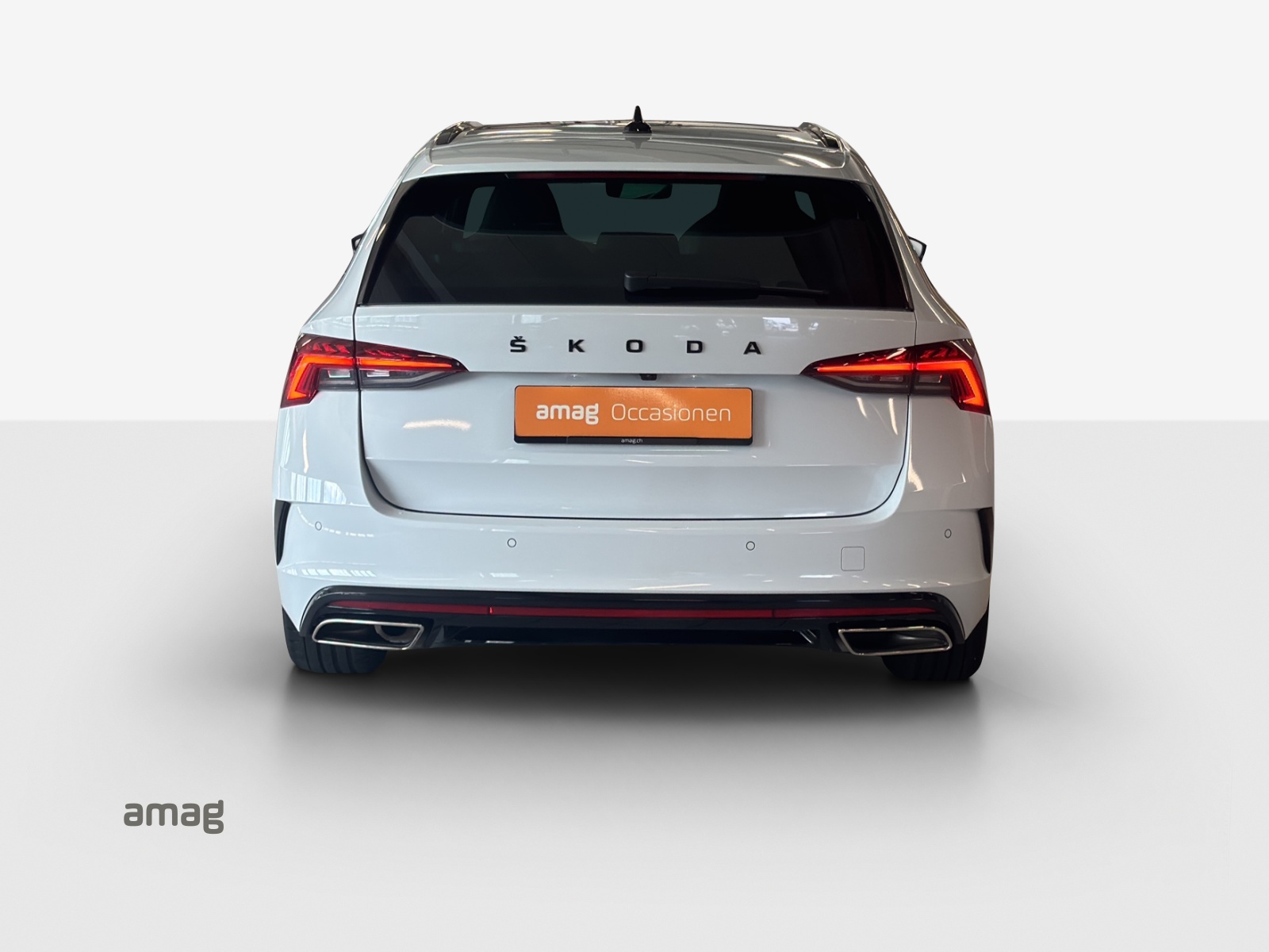 SKODA Octavia Combi 2.0 TDI DSG RS 4x4-showroom-element-3