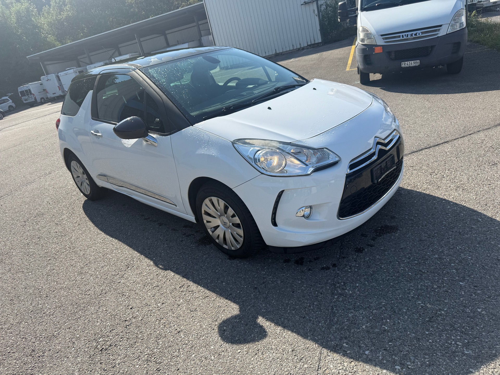 DS AUTOMOBILES DS3 1.2 VTi Chic-image-2
