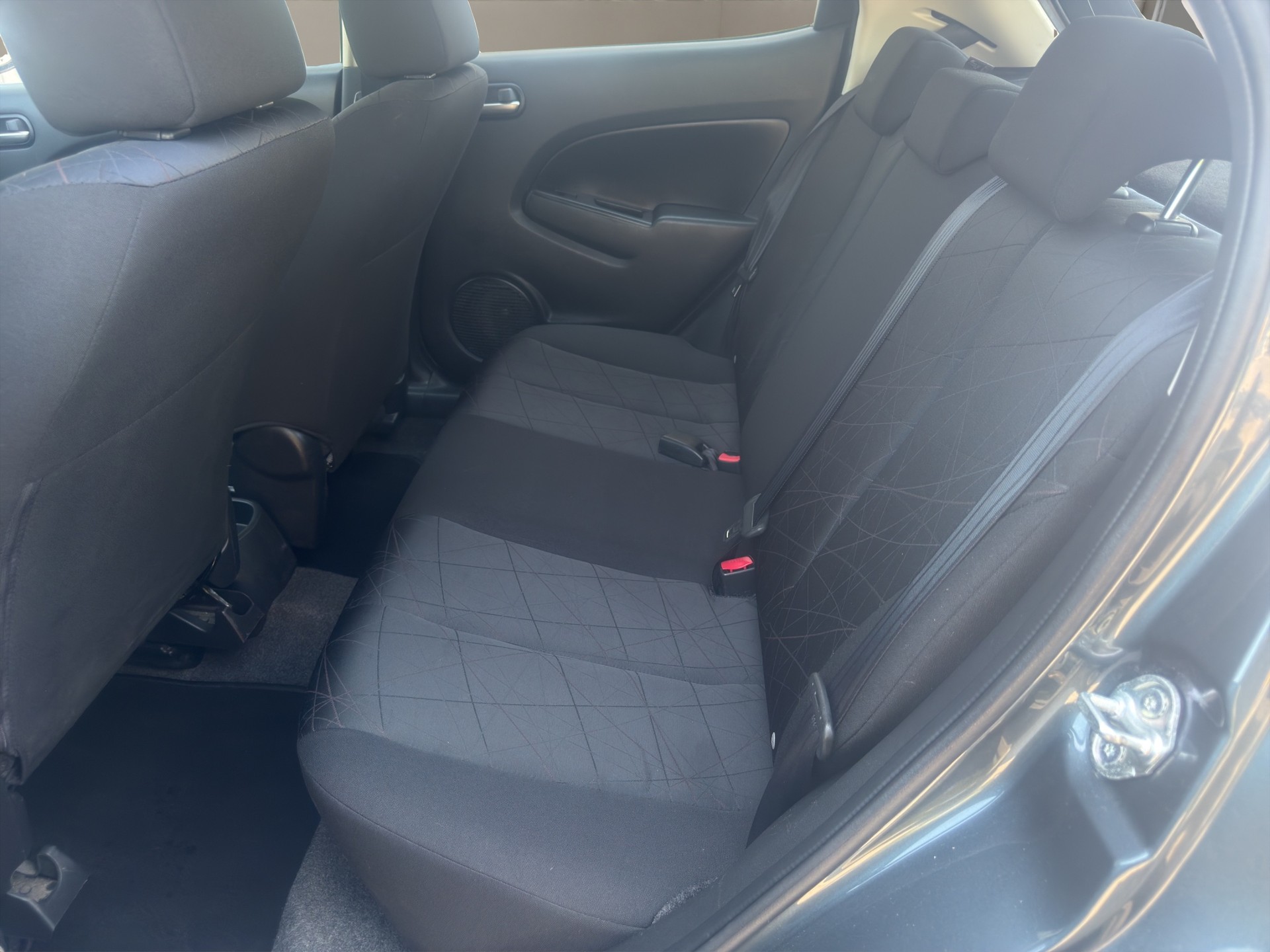 MAZDA 2 1.5i 16V Exclusive Automatic-image-9