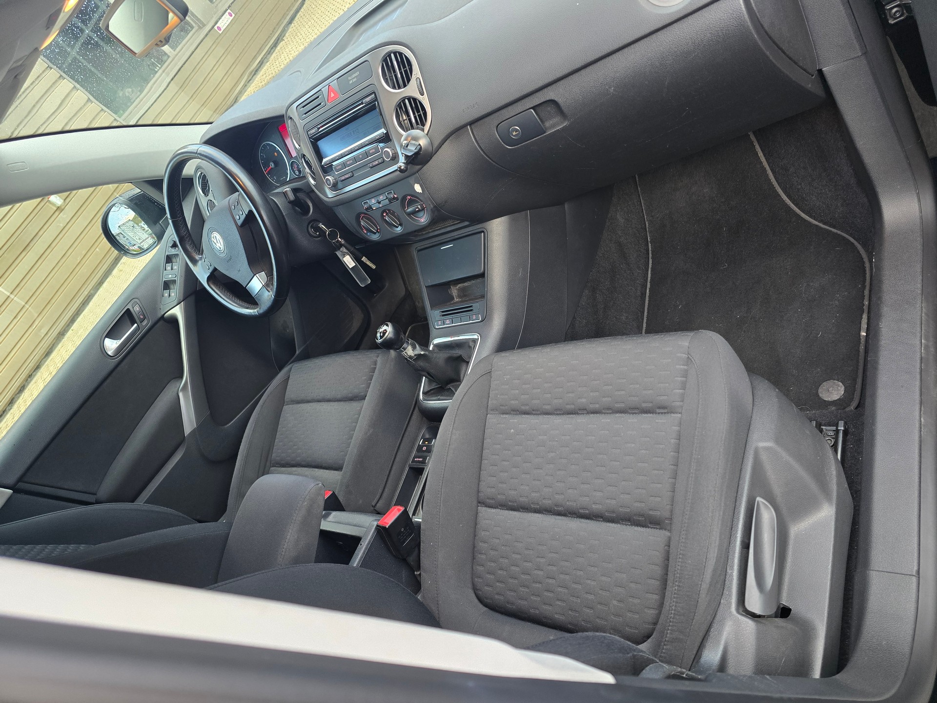 VW Tiguan 2.0 TDI Sport&Style-image-14